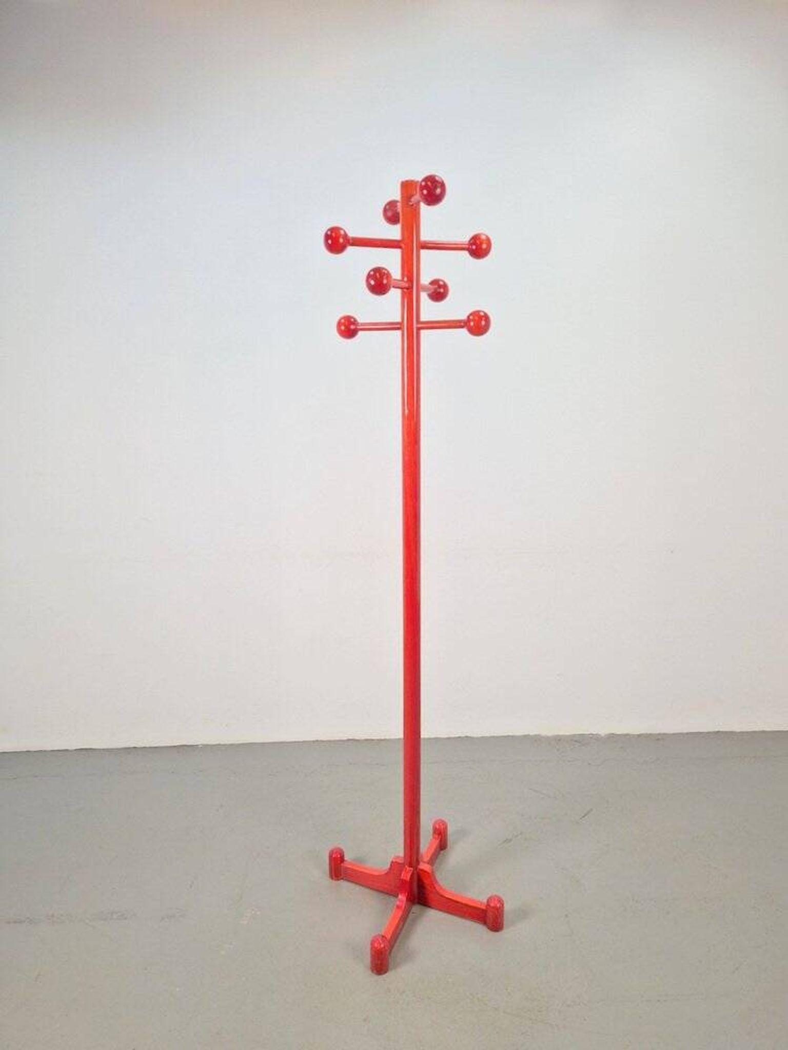 Postmodern Red Stained Beech Coat Rack with Balls, Italy, 1970s