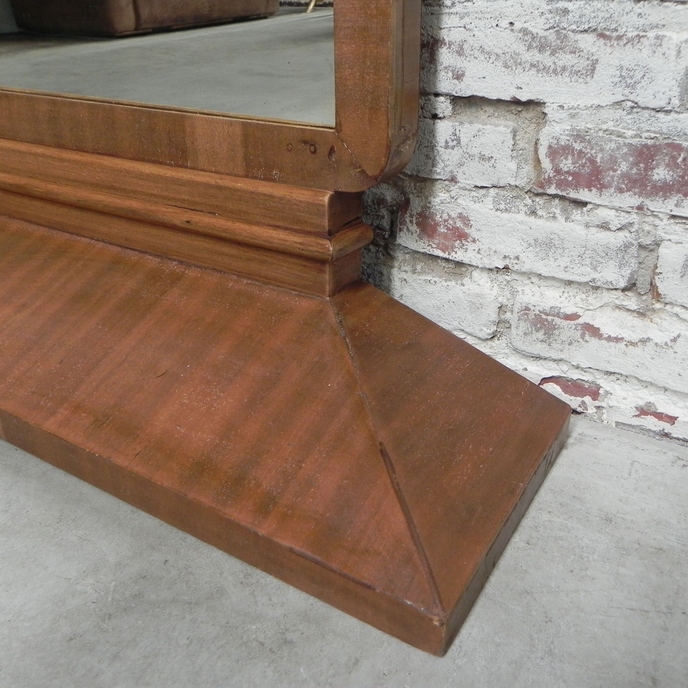 Standing art deco mirror in mahogany frame