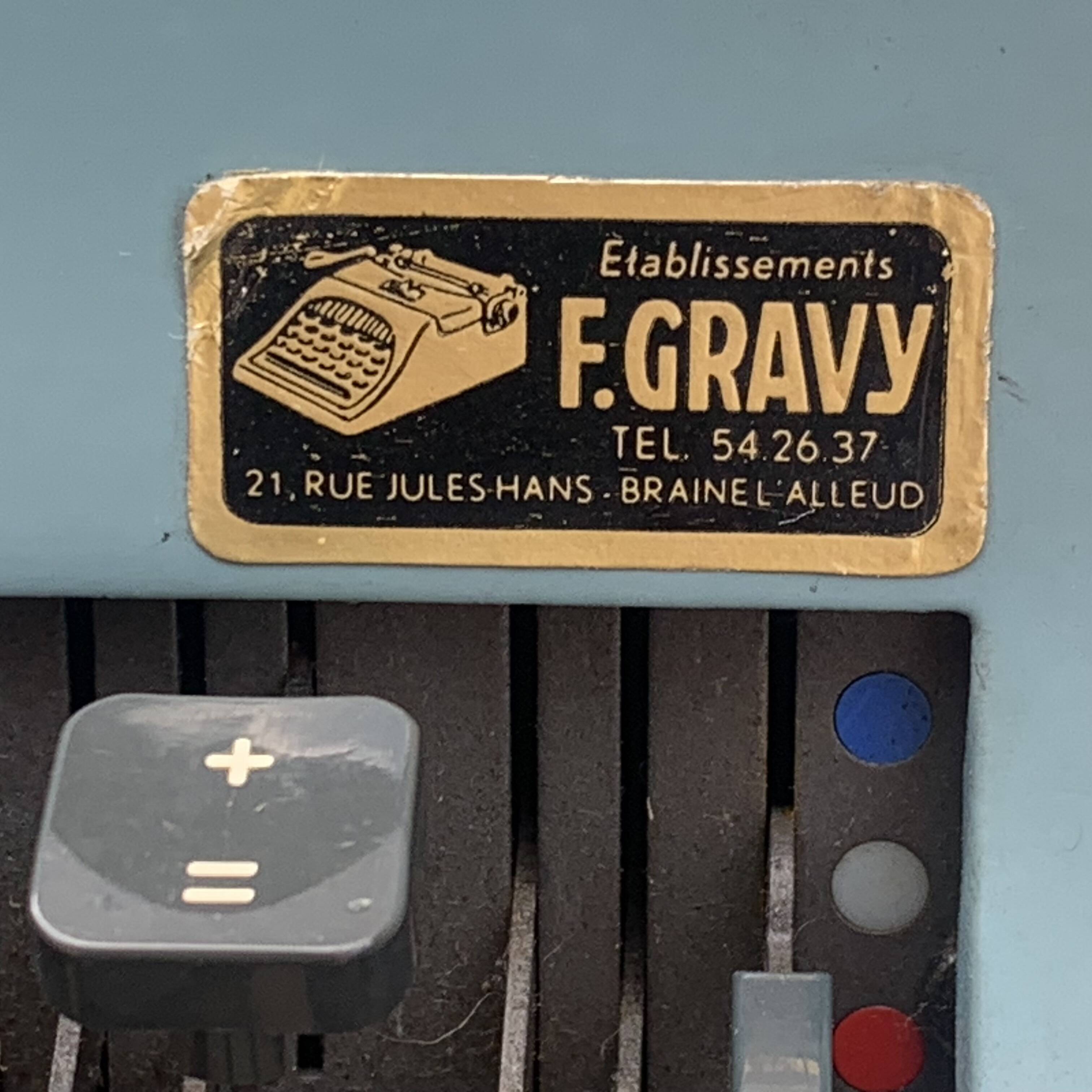 Olivetti Lettera 32 typewriter