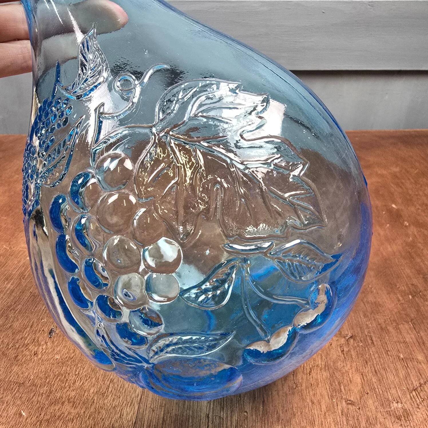 Vintage Italian aqua blue carafe "Fruit Juice", relief glass Casadis Milano