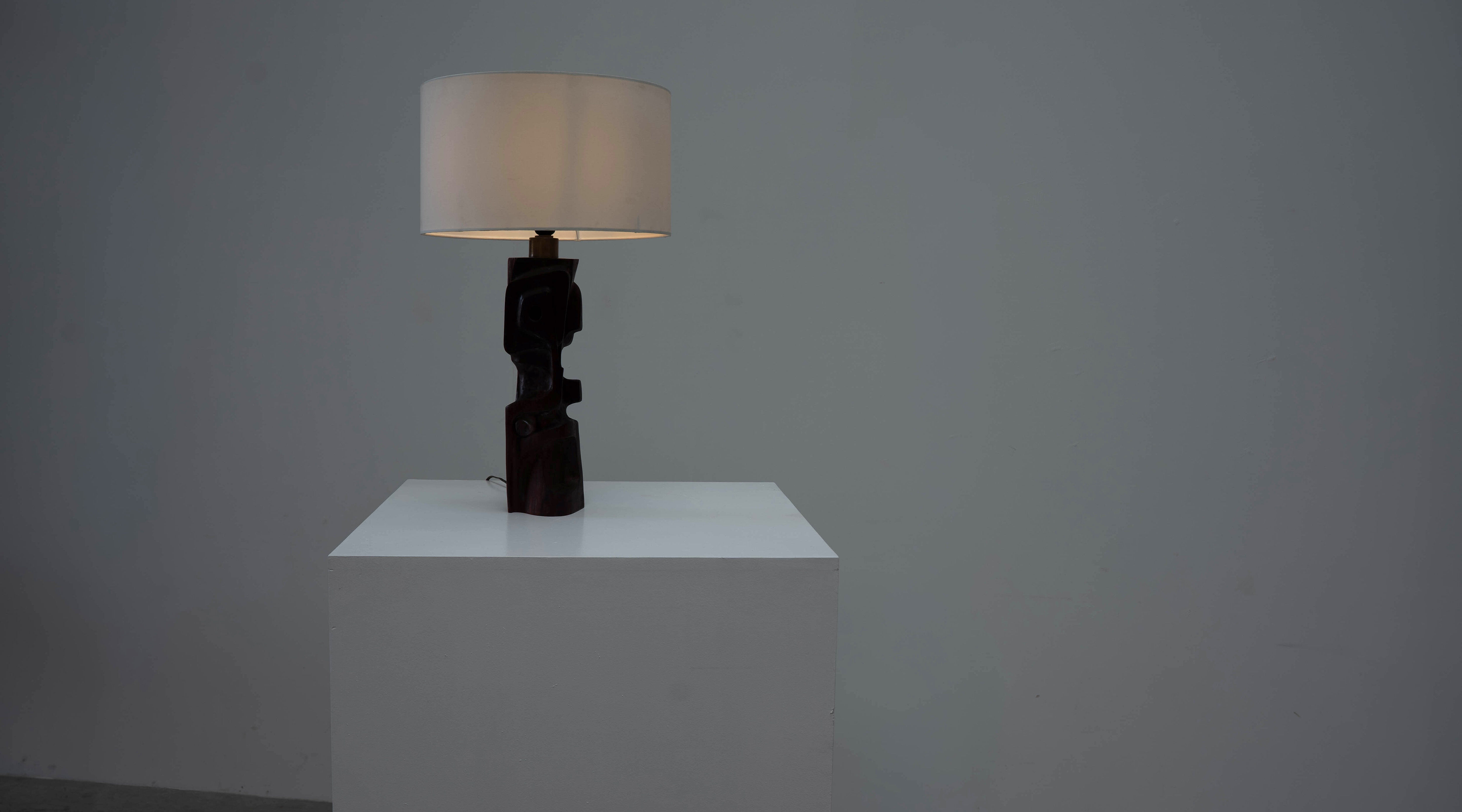 Sculptural table lamp by Gianni Pinna