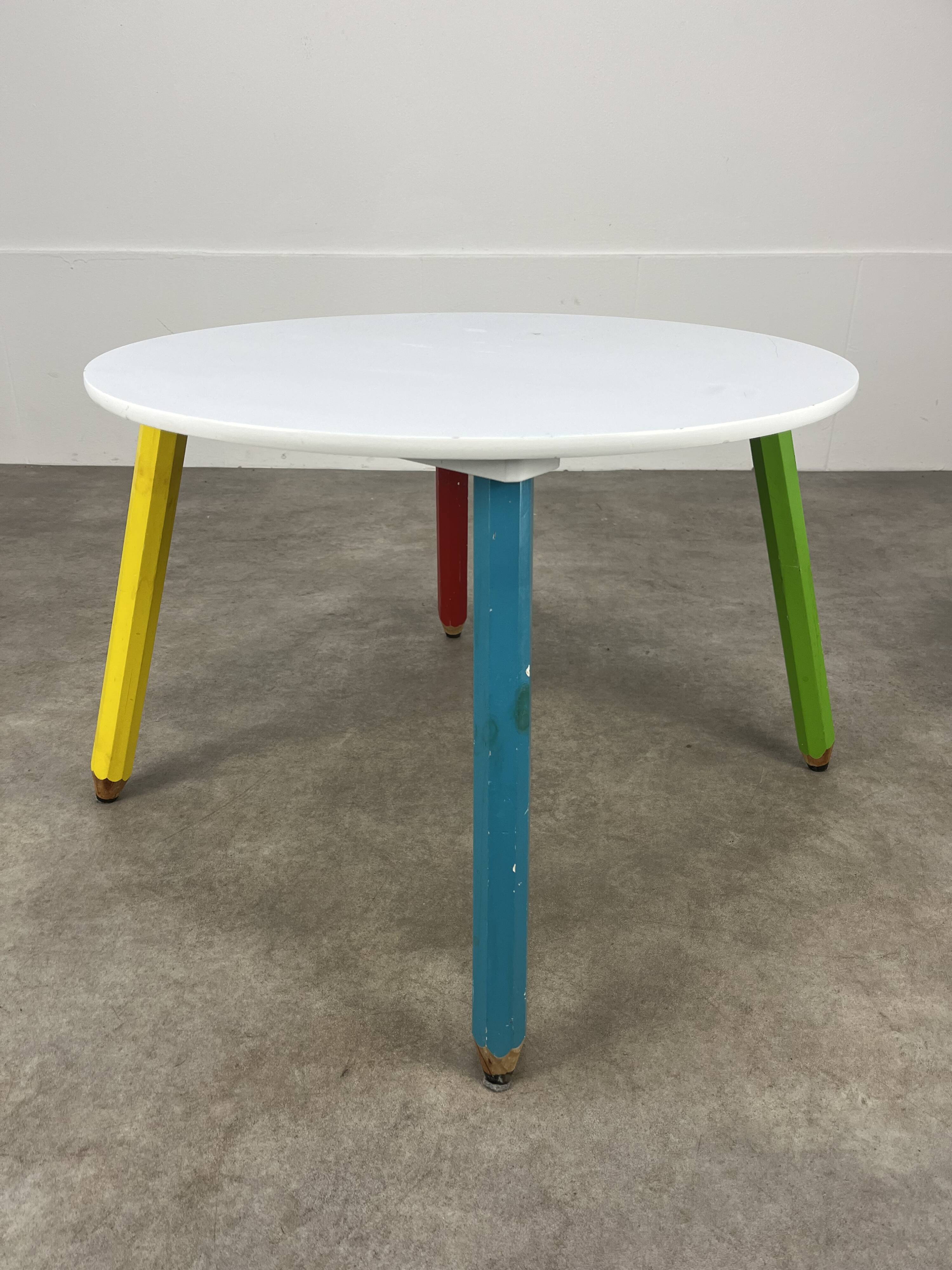 Table et chaise crayon Pierre Sala pour enfant, années 80
