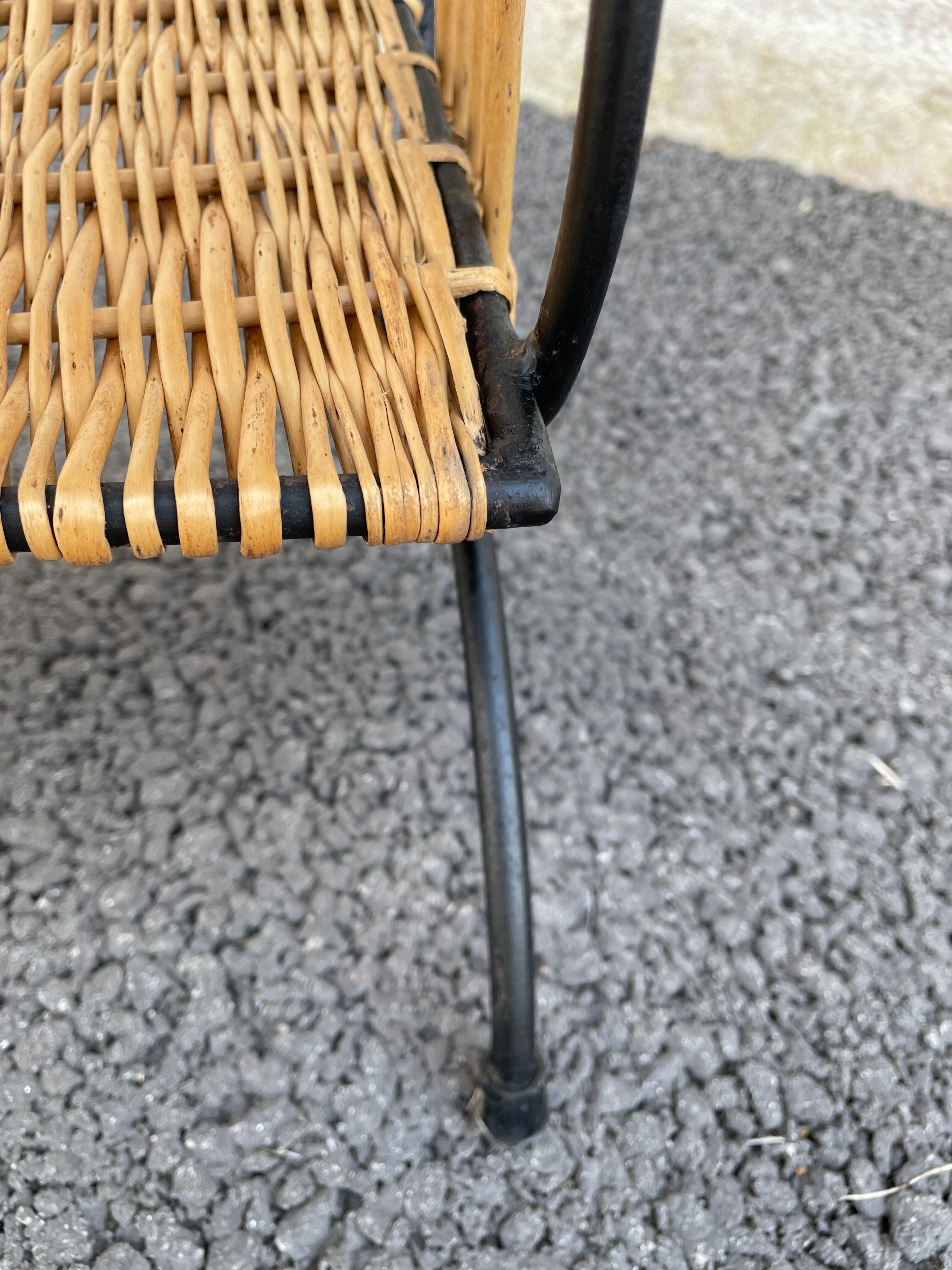 Wicker lyre side table