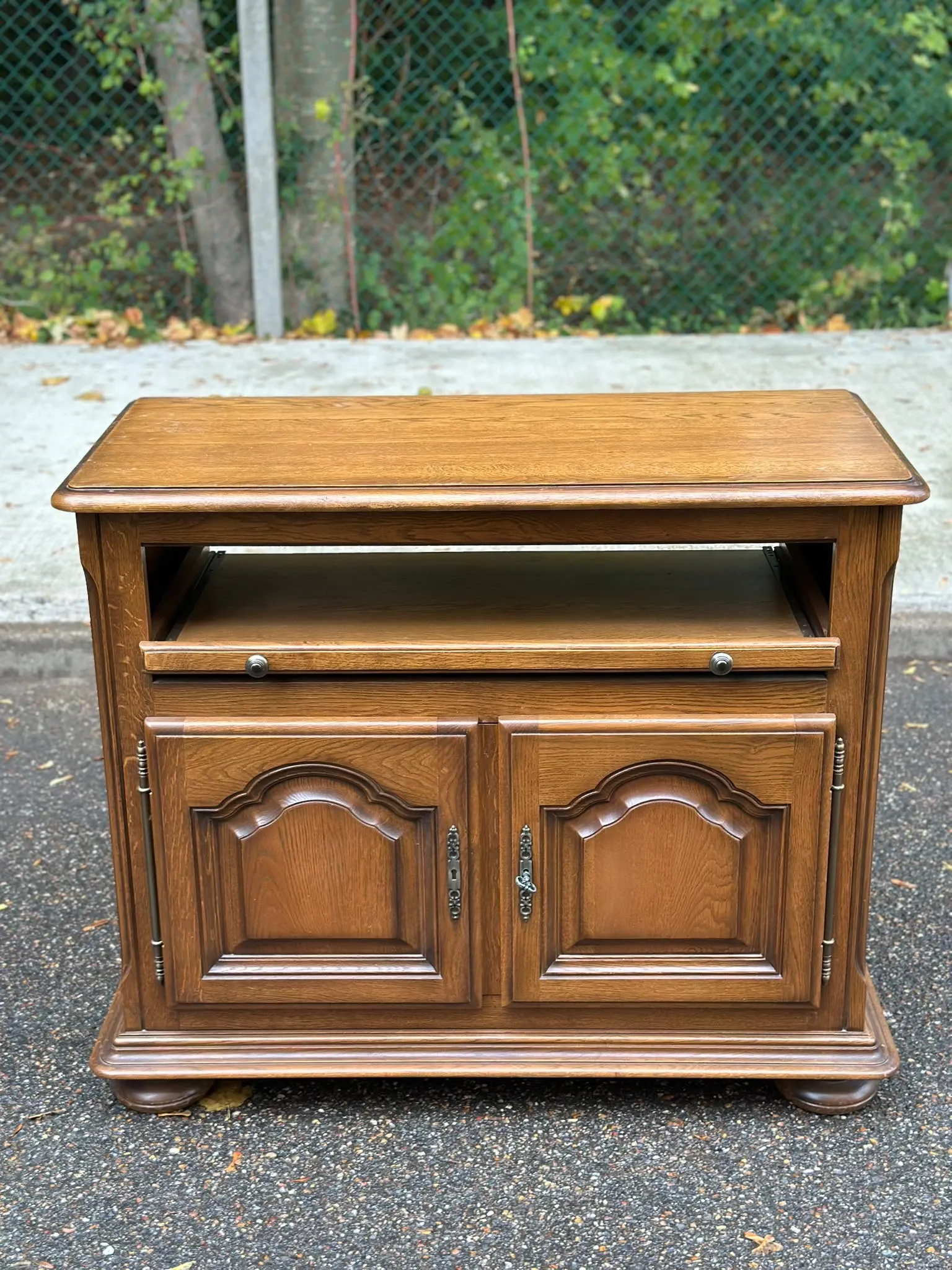 TV cabinet sideboard in solid oak with rotating top 1980