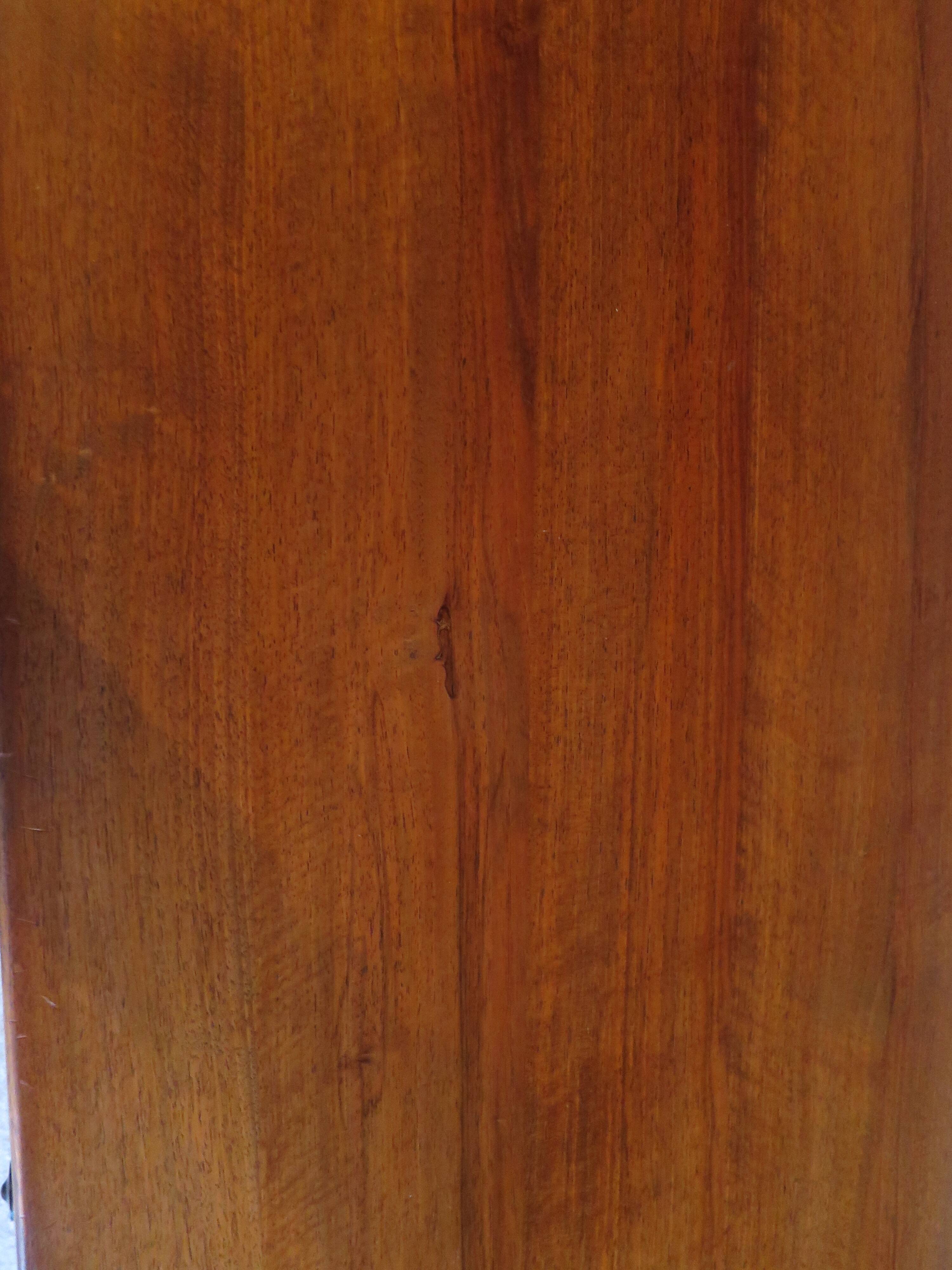 Rare pretty old chest of drawers with 4 drawers - Louis Philippe style in Walnut