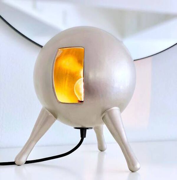 Lampe de Table • Space Invader • Céramique • Rodrigo Vairinhos • Post Space Age • 2010