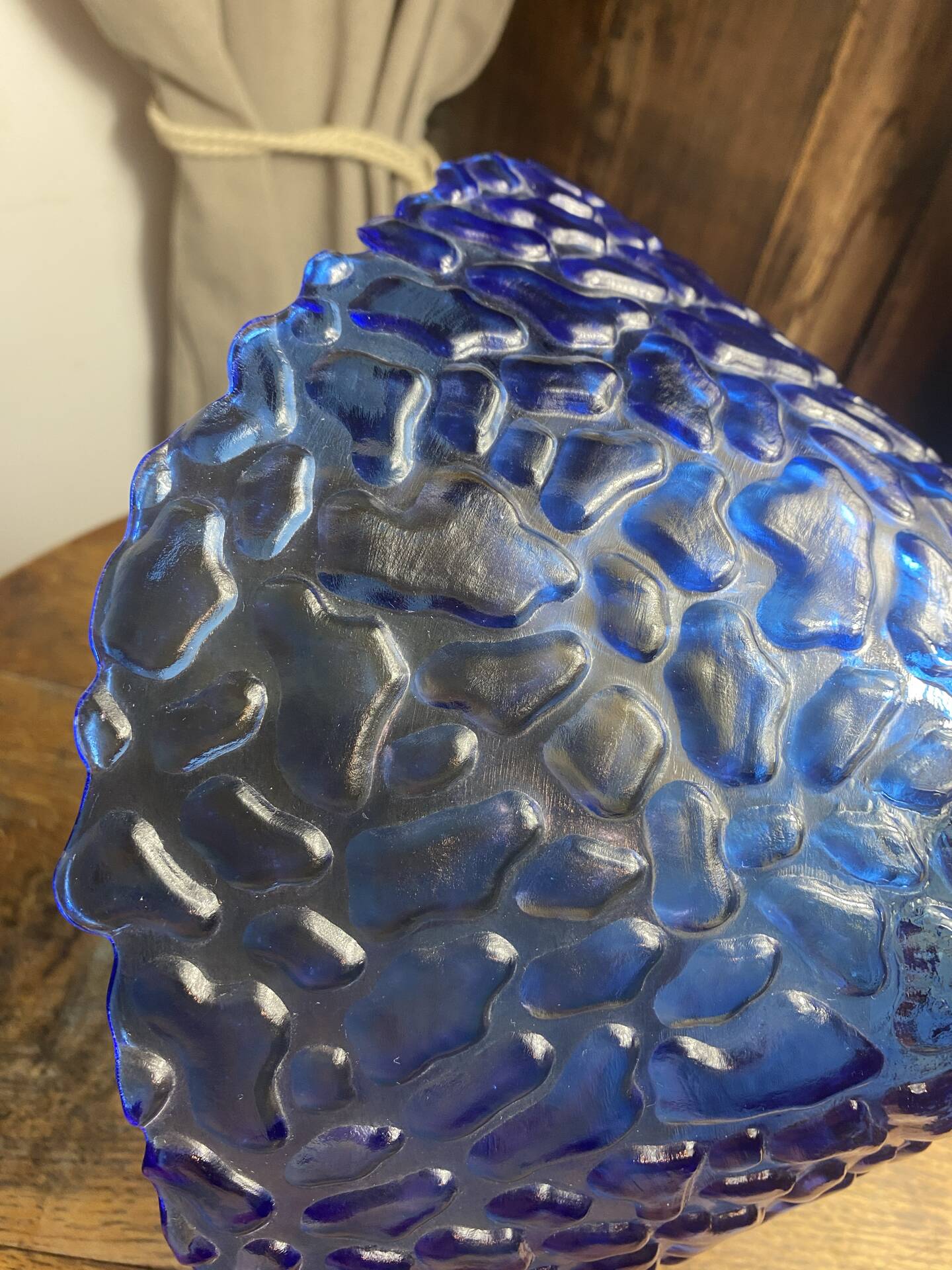 Blue moulded glass suspension
