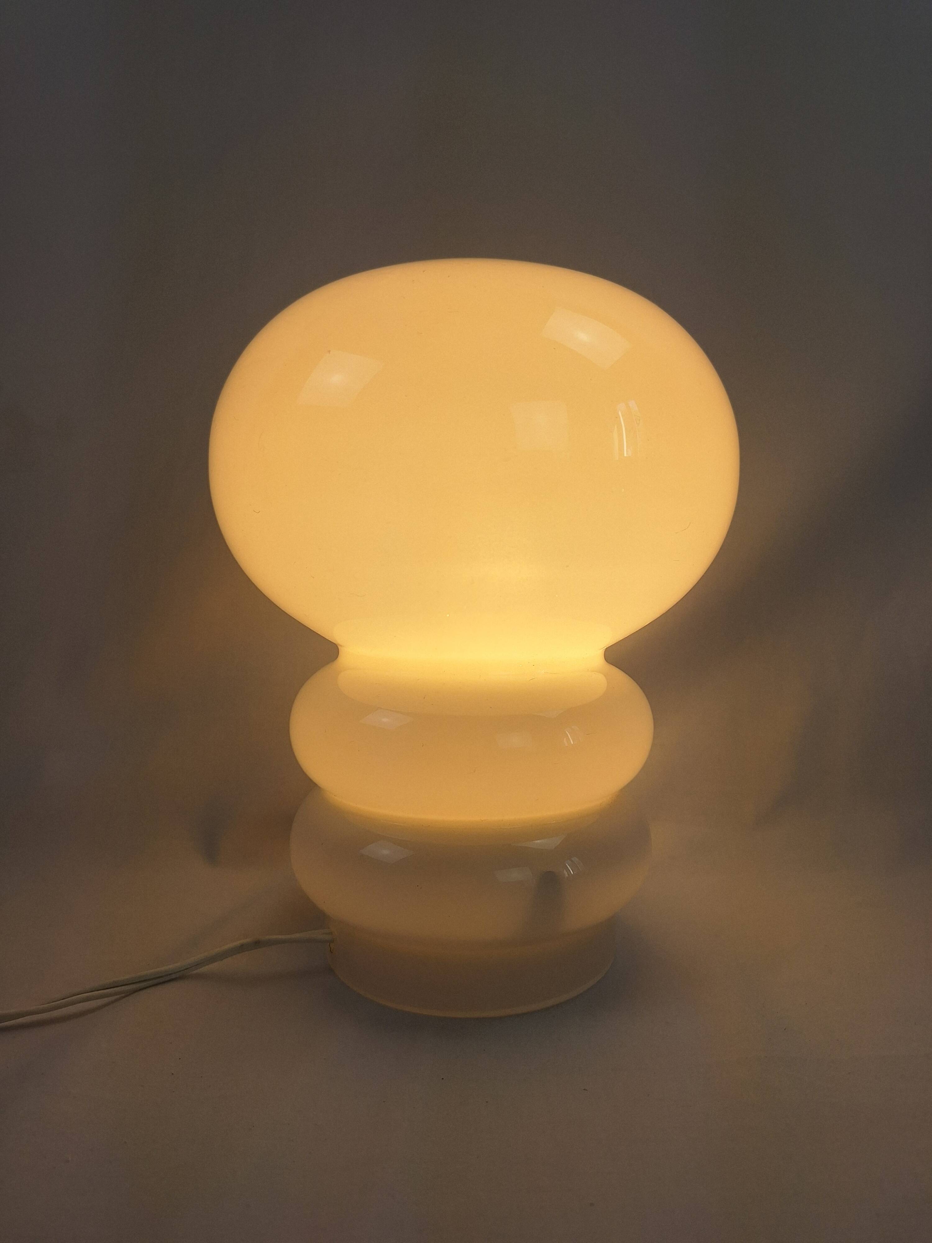 Lampe verre 70s vintage space age art déco