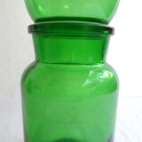 Green apothecary pot