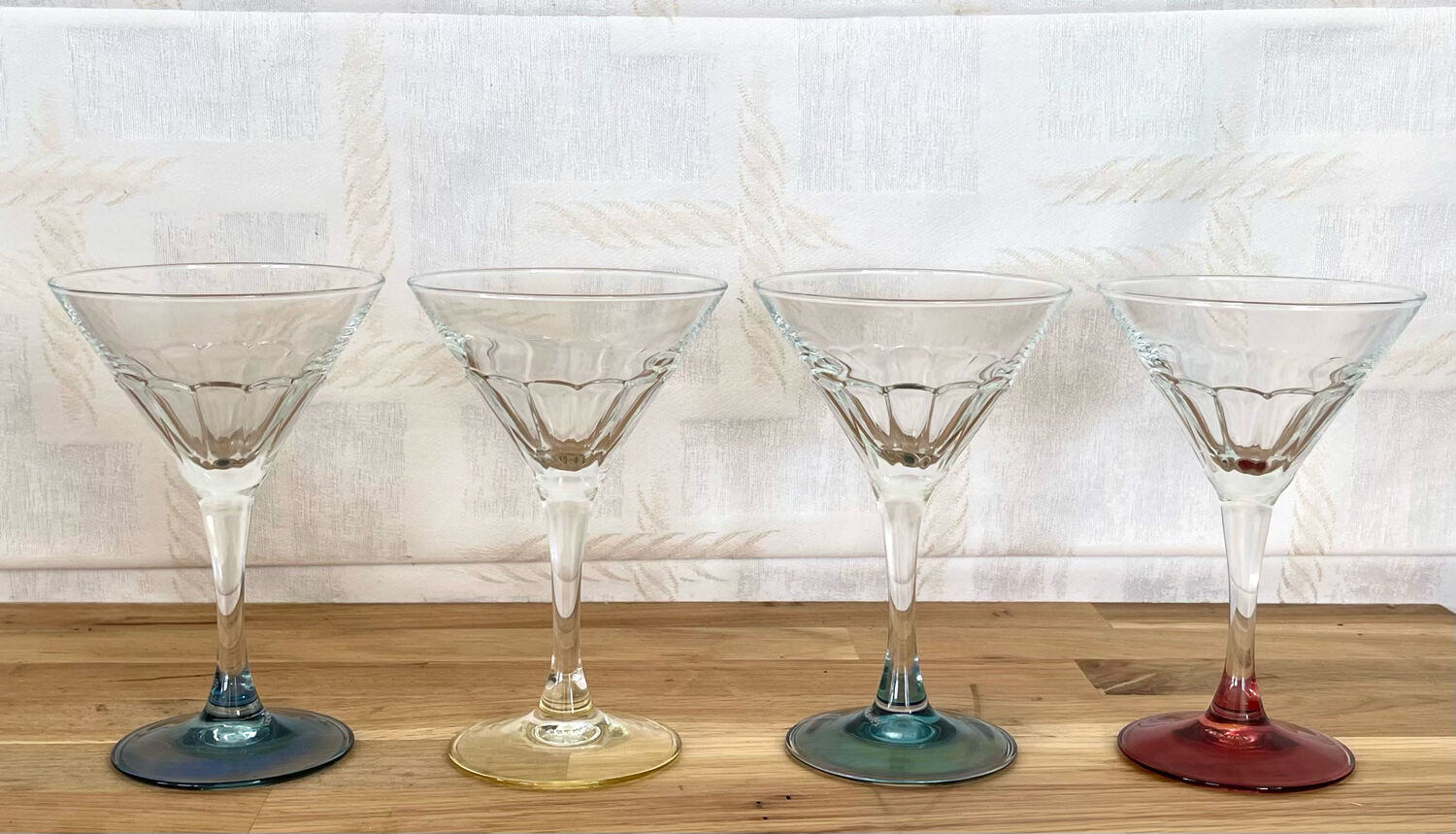 Set of 4 cocktail glasses 1970