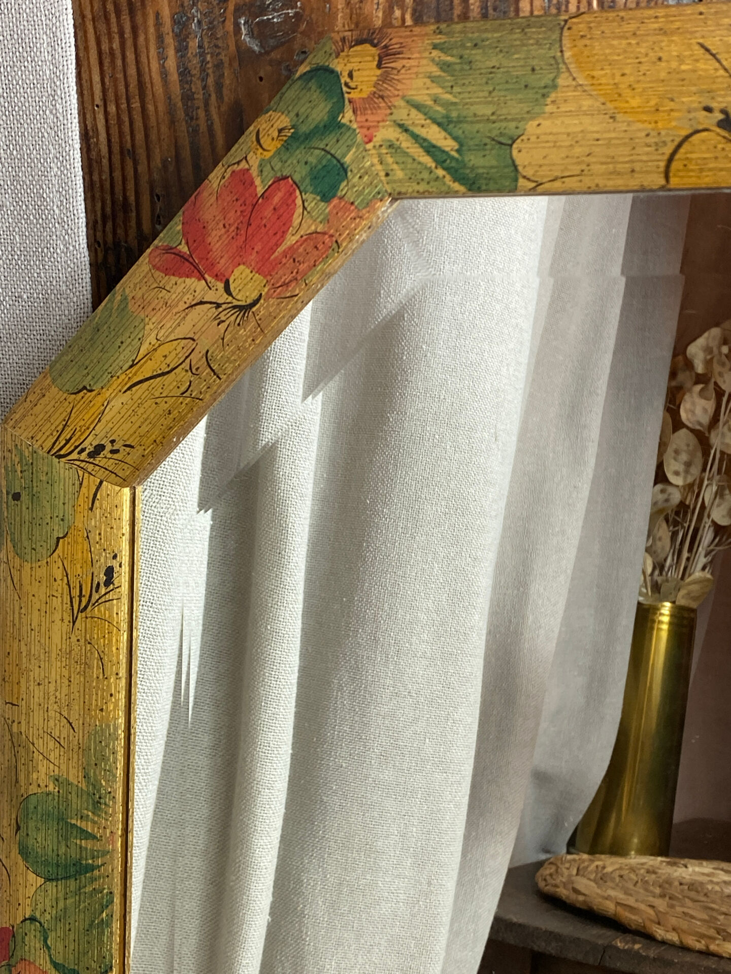 Miroir biseauté, de forme octogonale, en bois