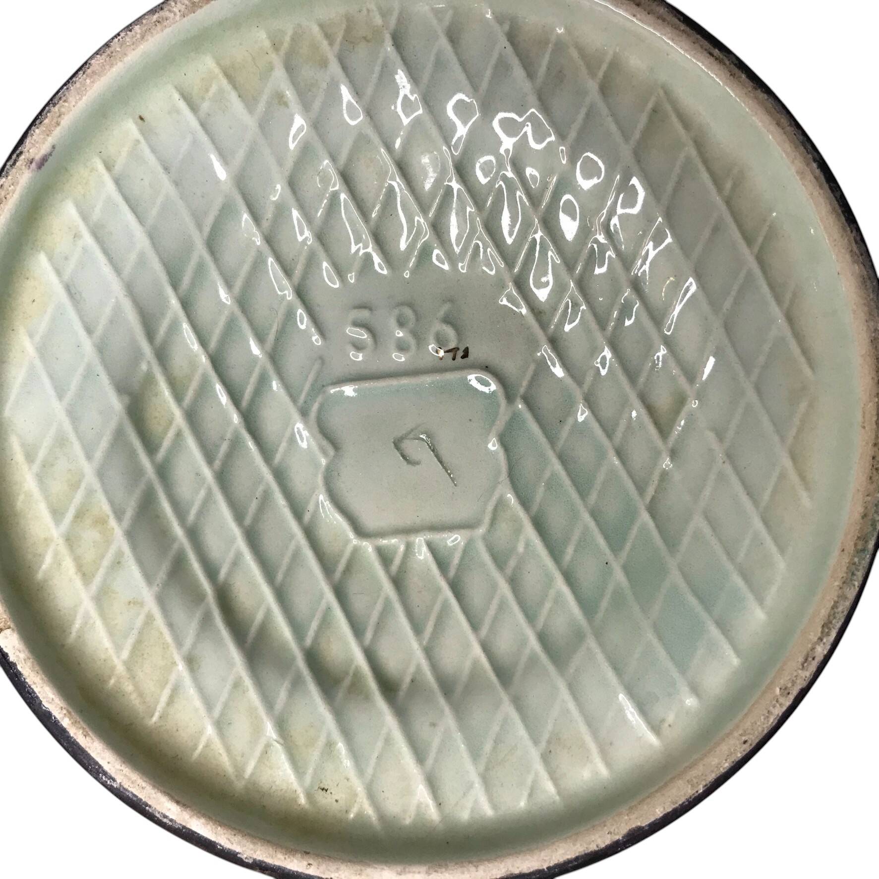 Bequet Quaregnon, pedestal vase with bird decoration circa 1950