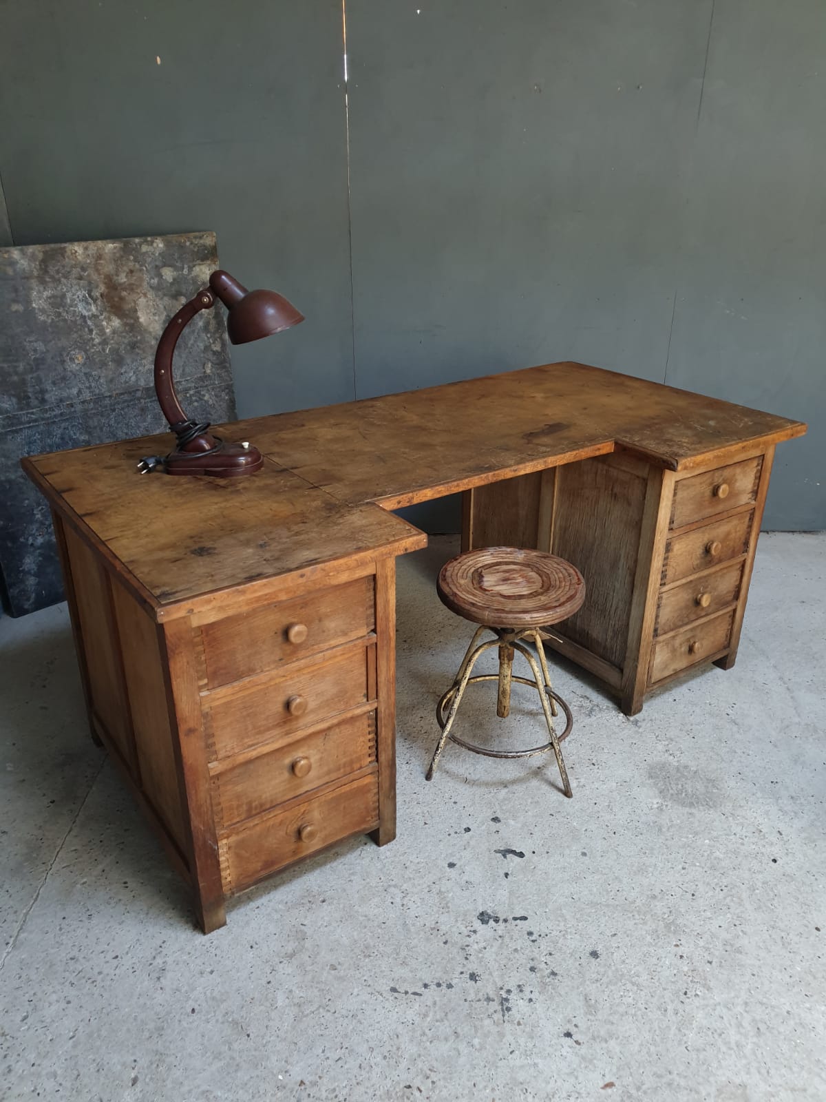 Bureau en chêne années 1940