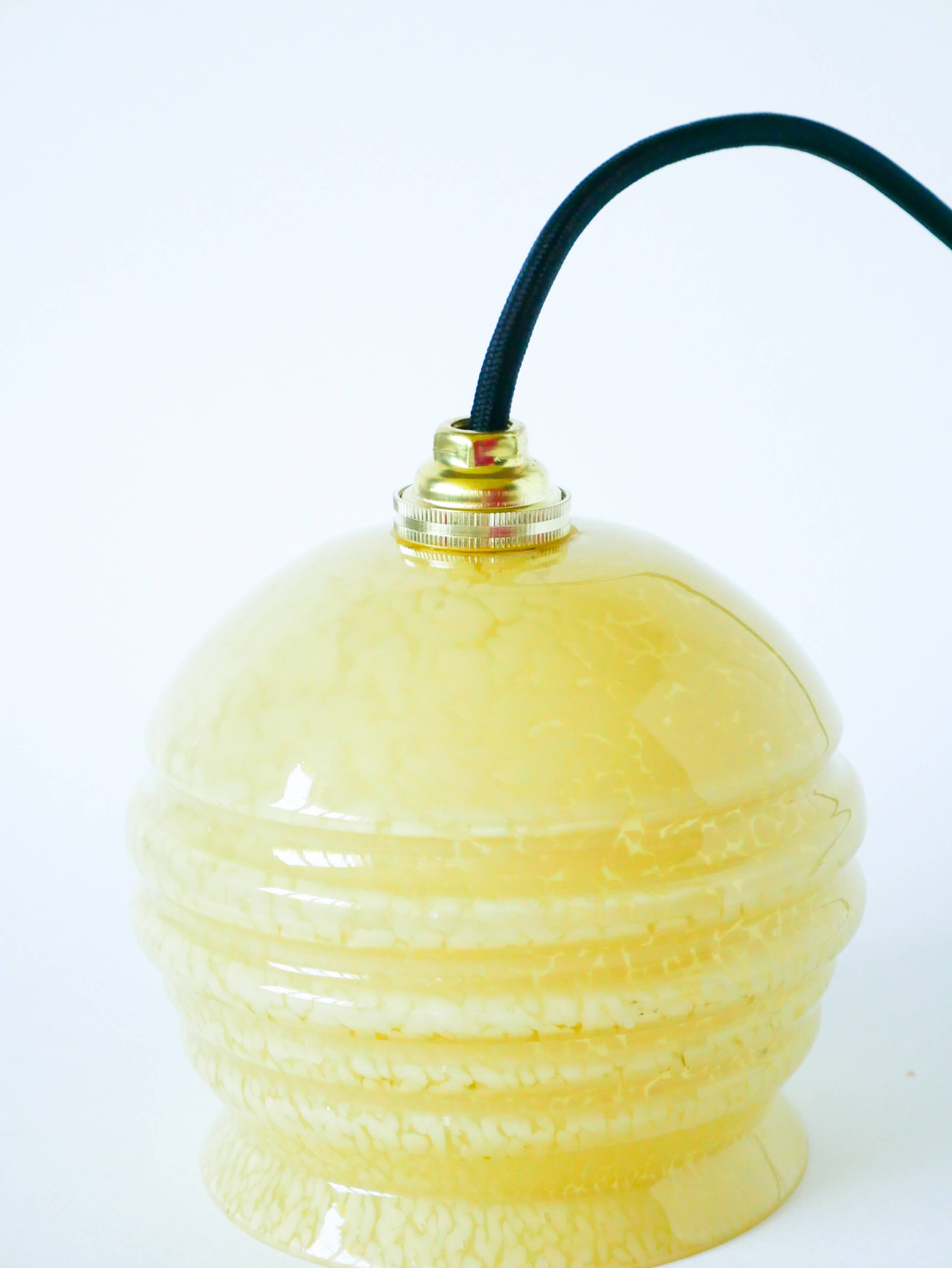 Small glass ball pendant from Clichy with flared neck, Yellow, 1930