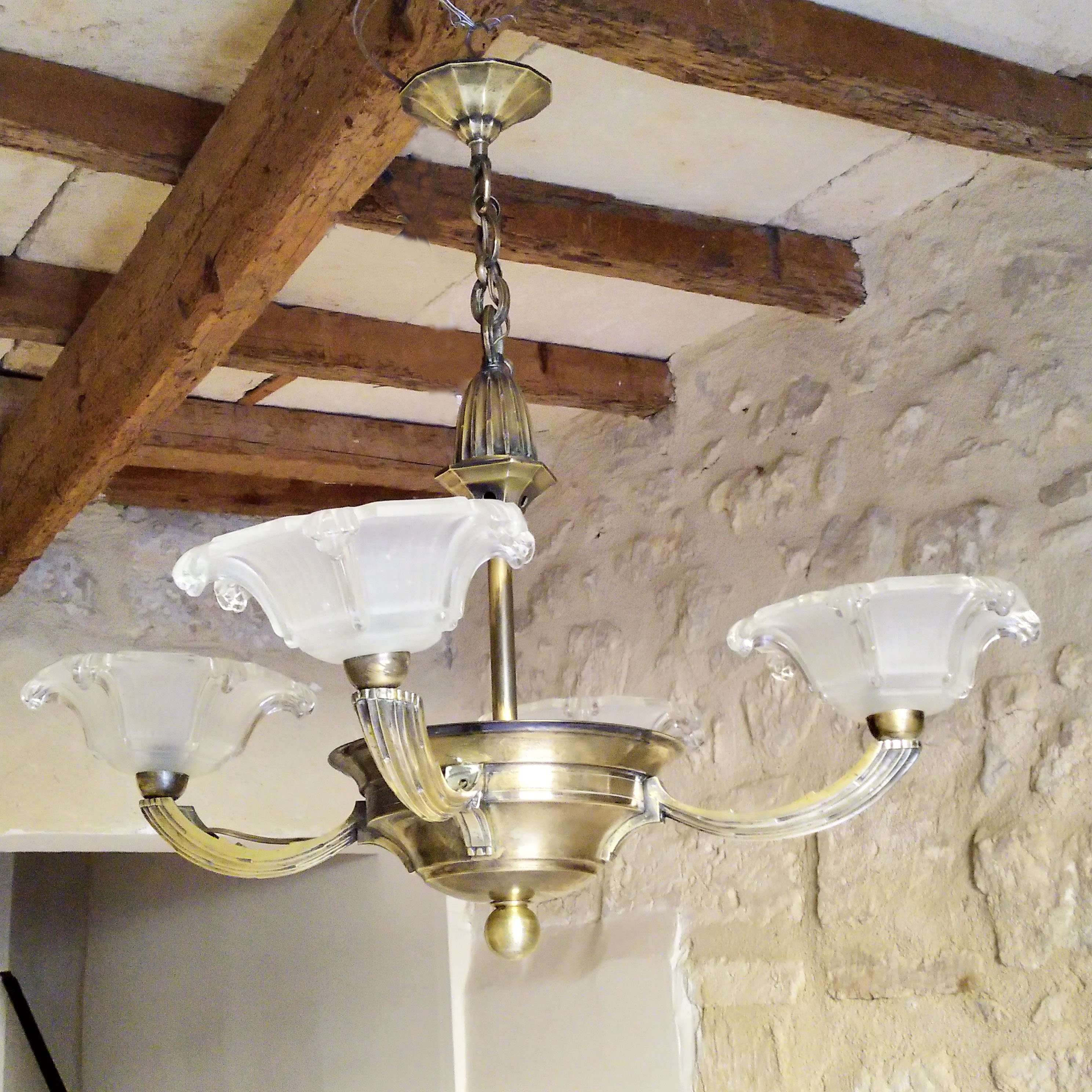 Ezan chandelier in bronze and glass pressed art deco