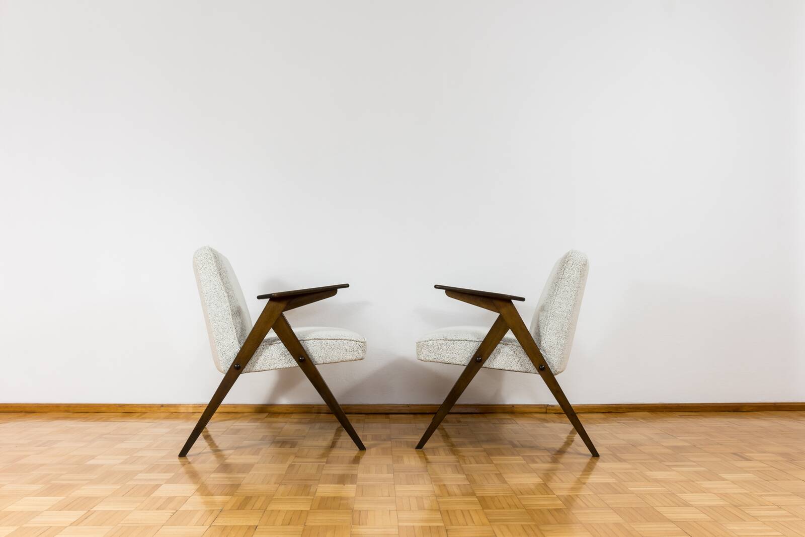 Pair of Model 300 177 Bunny Armchairs, 1960s