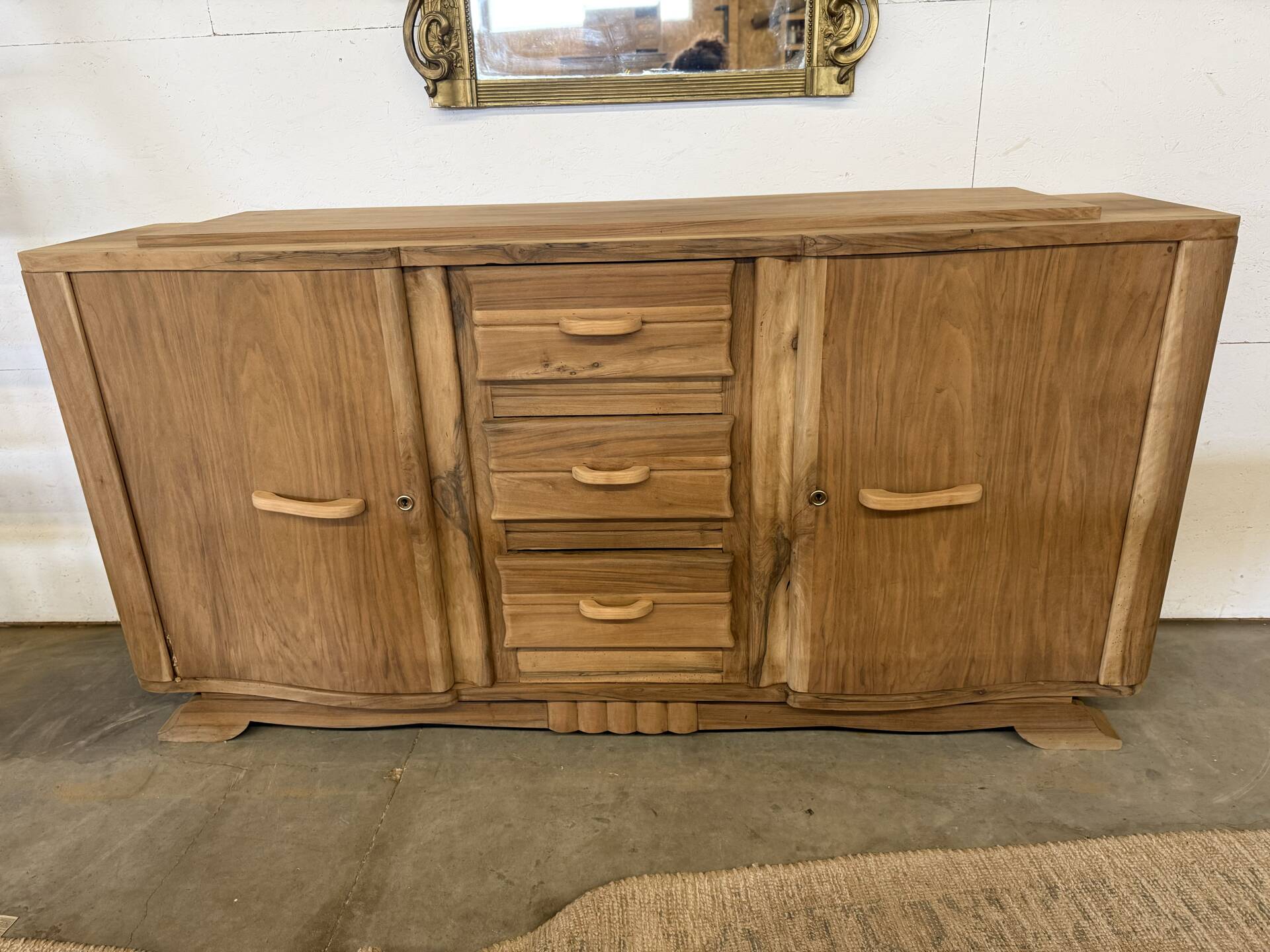 Buffet art deco en noyer