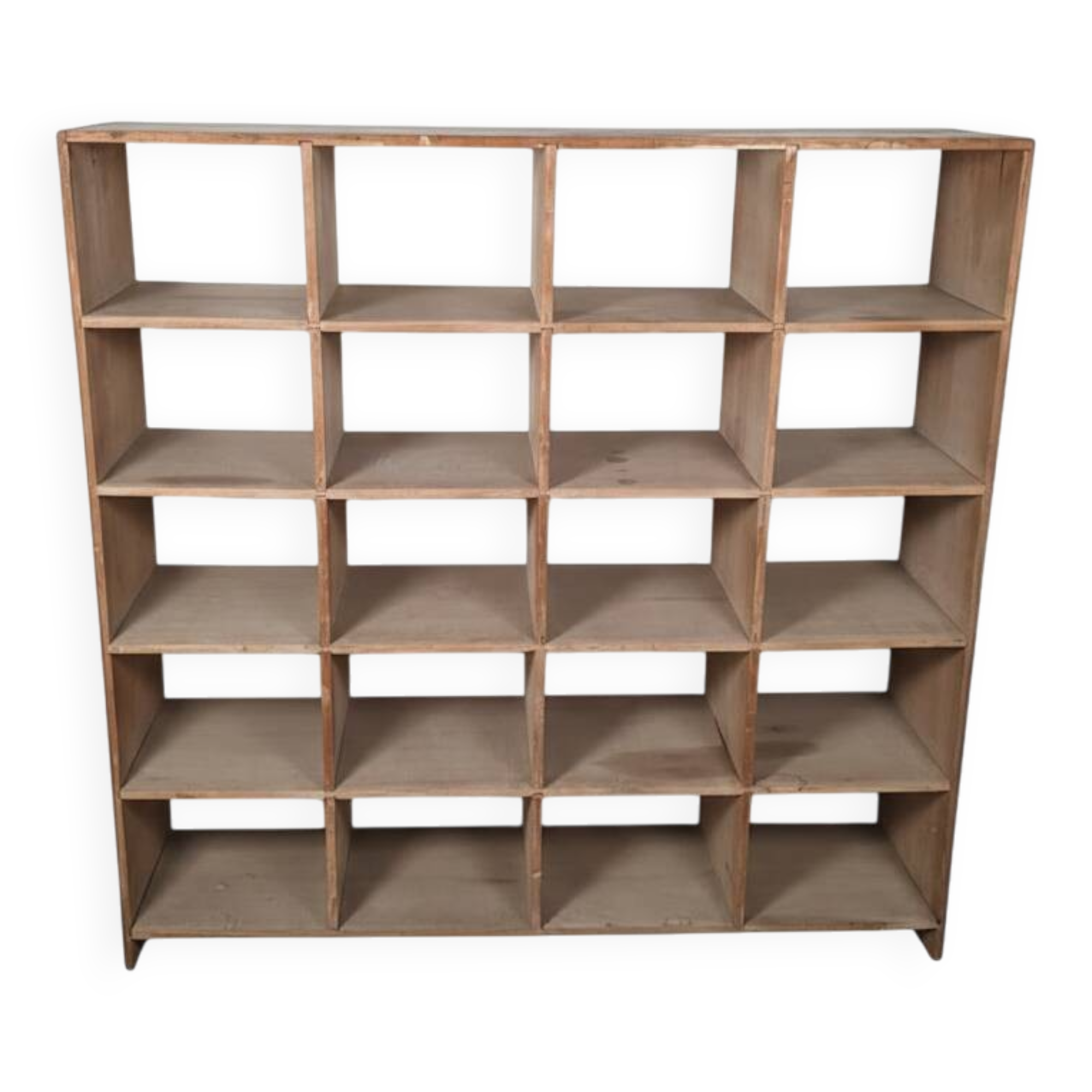 Solid wood workshop cabinet with compartments