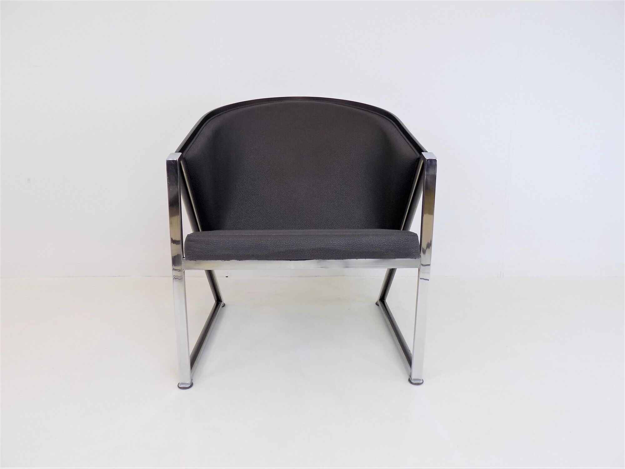Inno Oy Set of 2 Mondi Armchairs by Jouko Jarvisalo