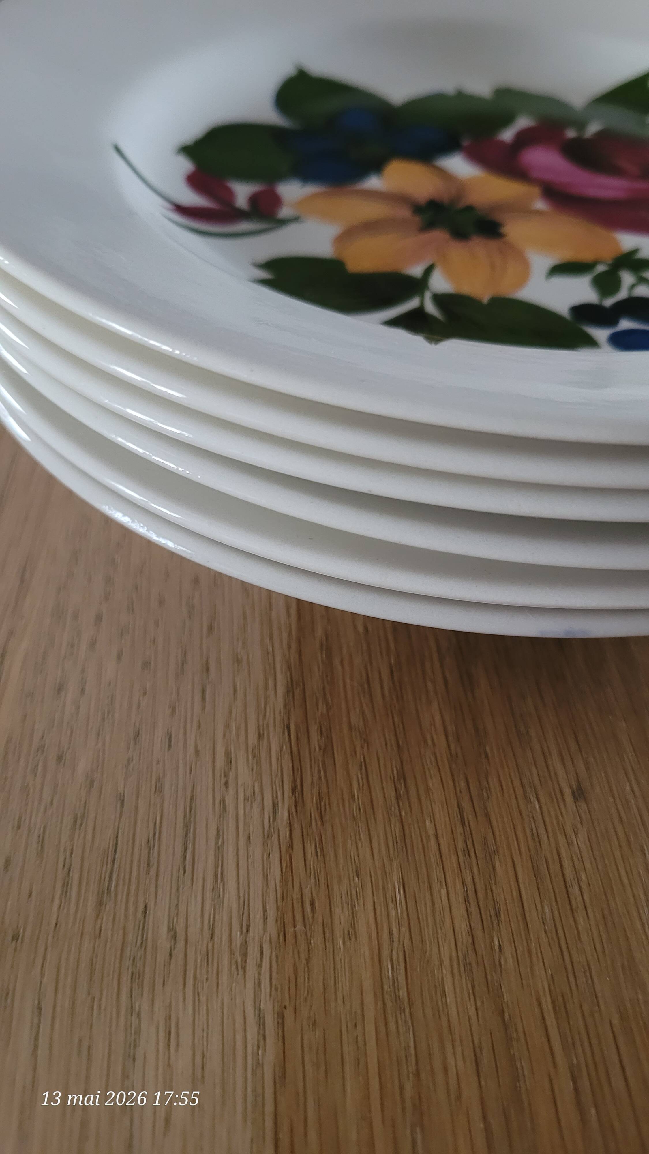 6 vintage deep plates, floral pattern