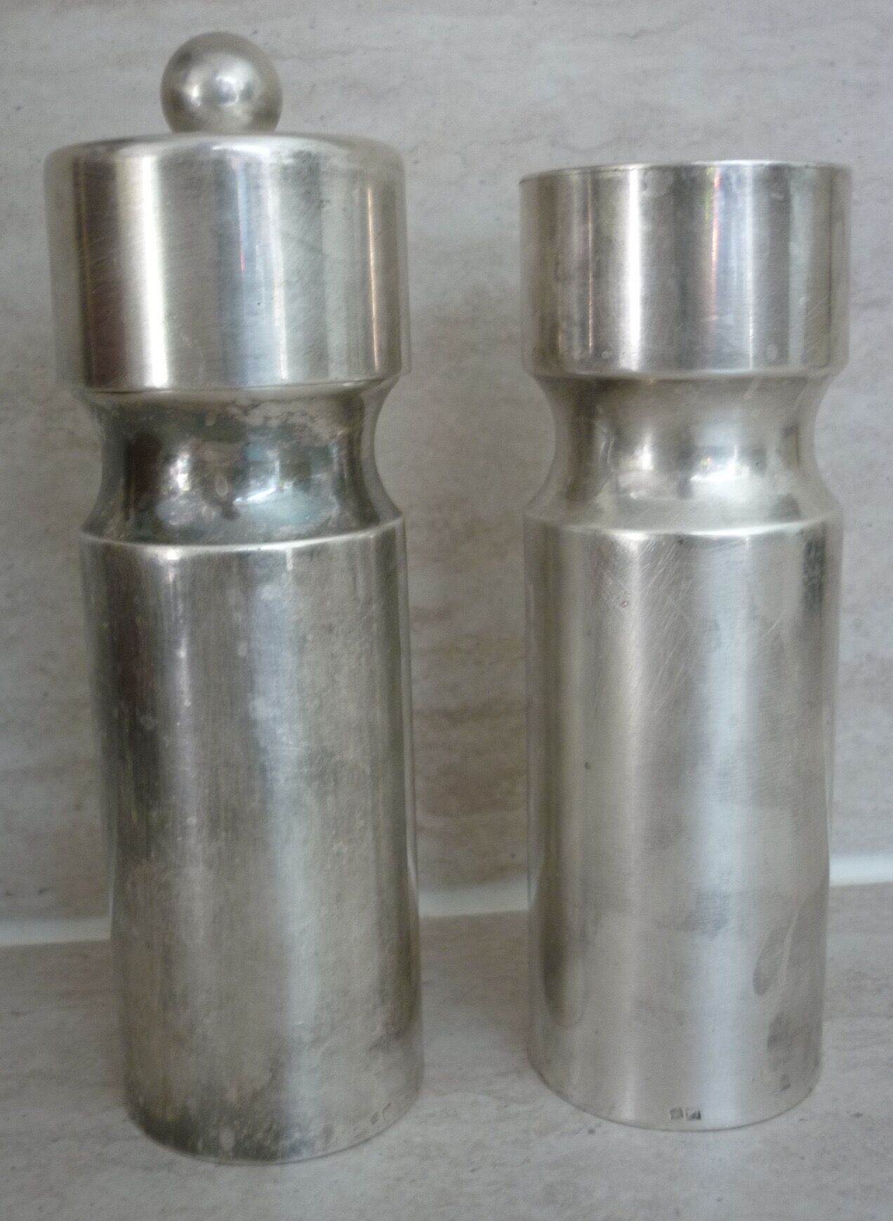 Ermetic salt and pepper shaker by Stéphane Prud'homme in silver metal