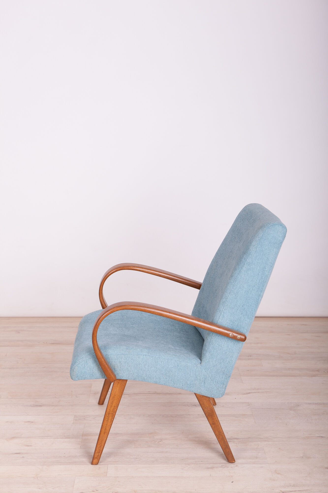 Vintage model 53 lounge chairs by Jaroslav Smidek for Ton, set of 2