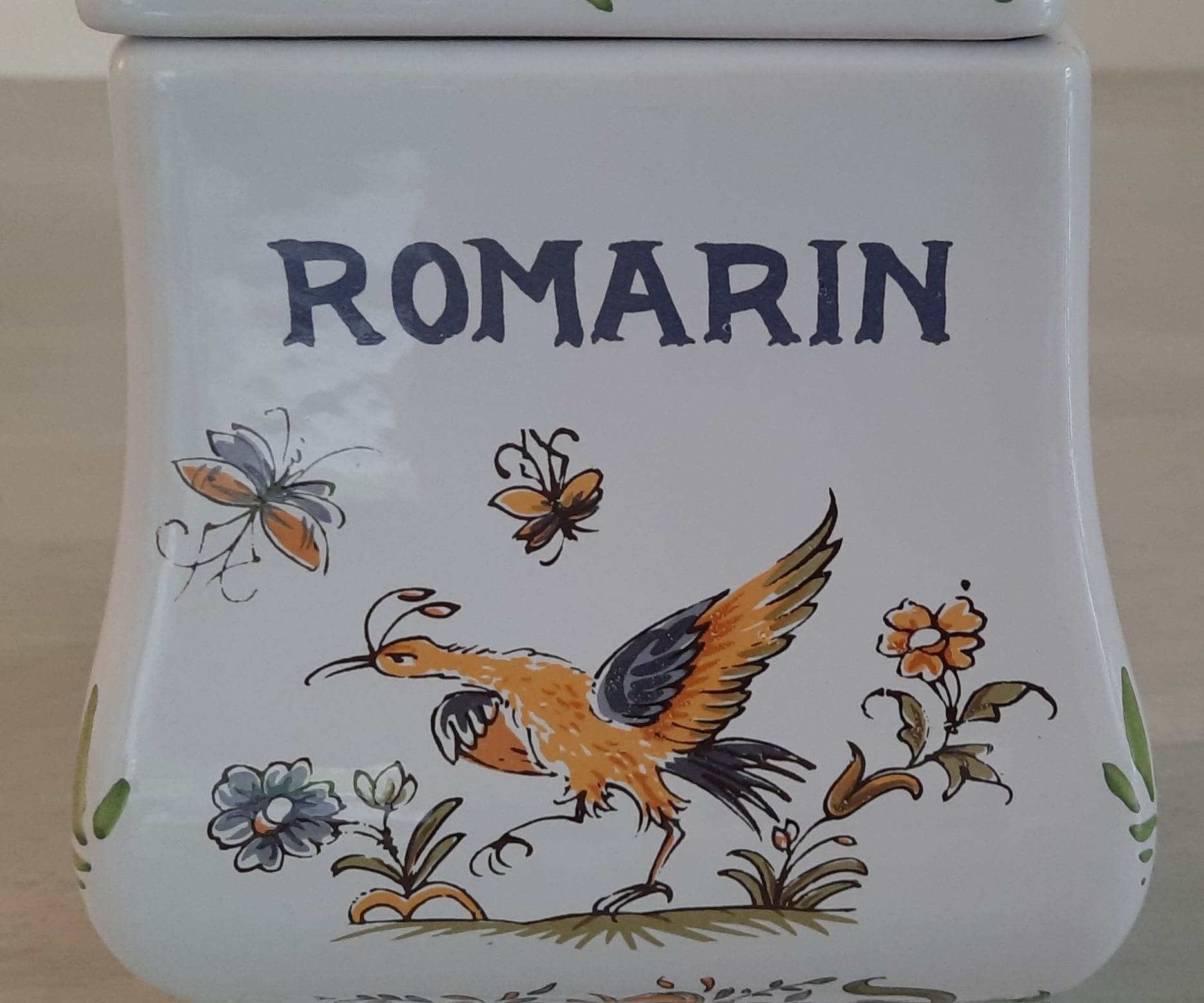 Apothecary pot "Rosemary" in faience of Moustiers