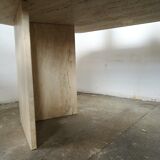 Low table in travertin