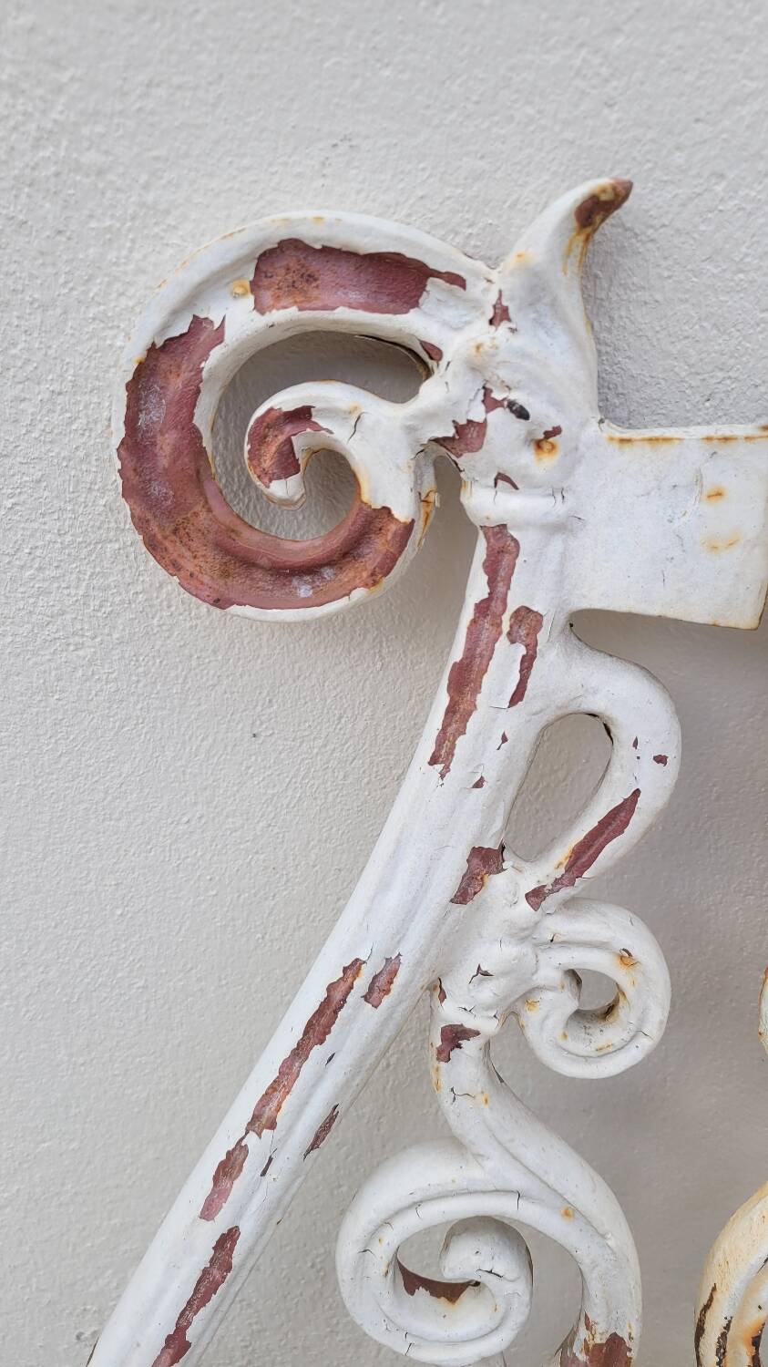 Hunting wheels gate jib bourgeois house in cast iron 19th