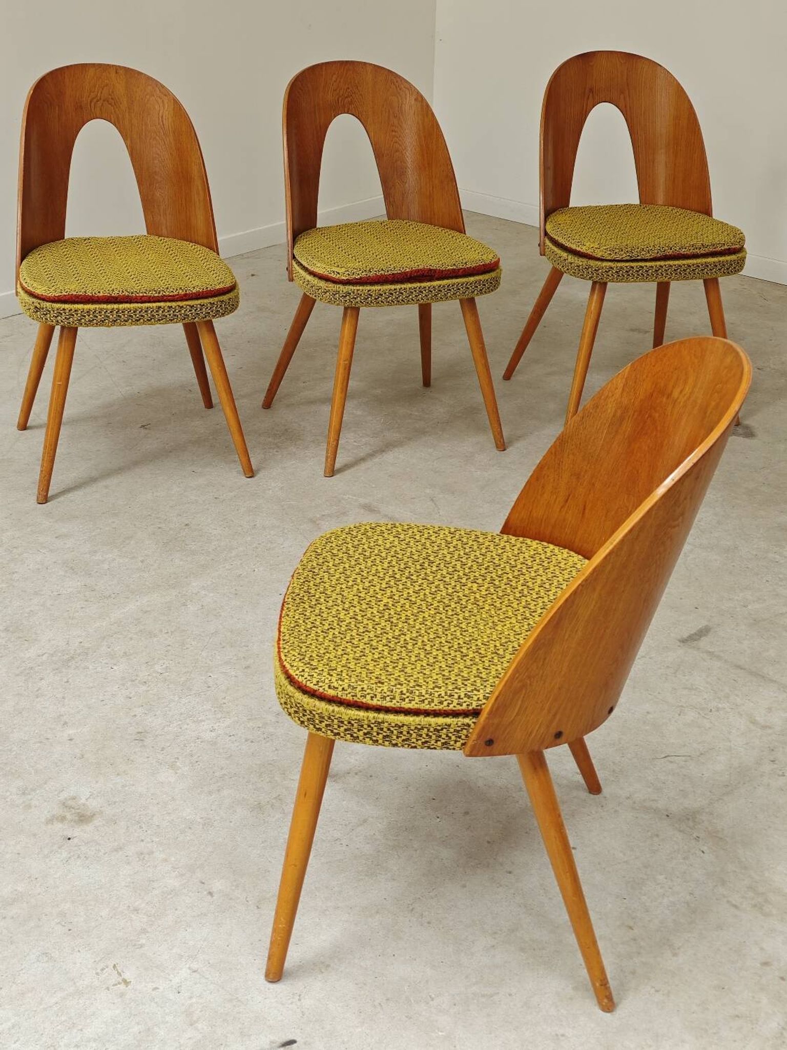 Set of 4 yellow Antonin Suman chairs for Tatra Nabytok 1960