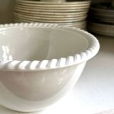 Saladier en faïence blanche