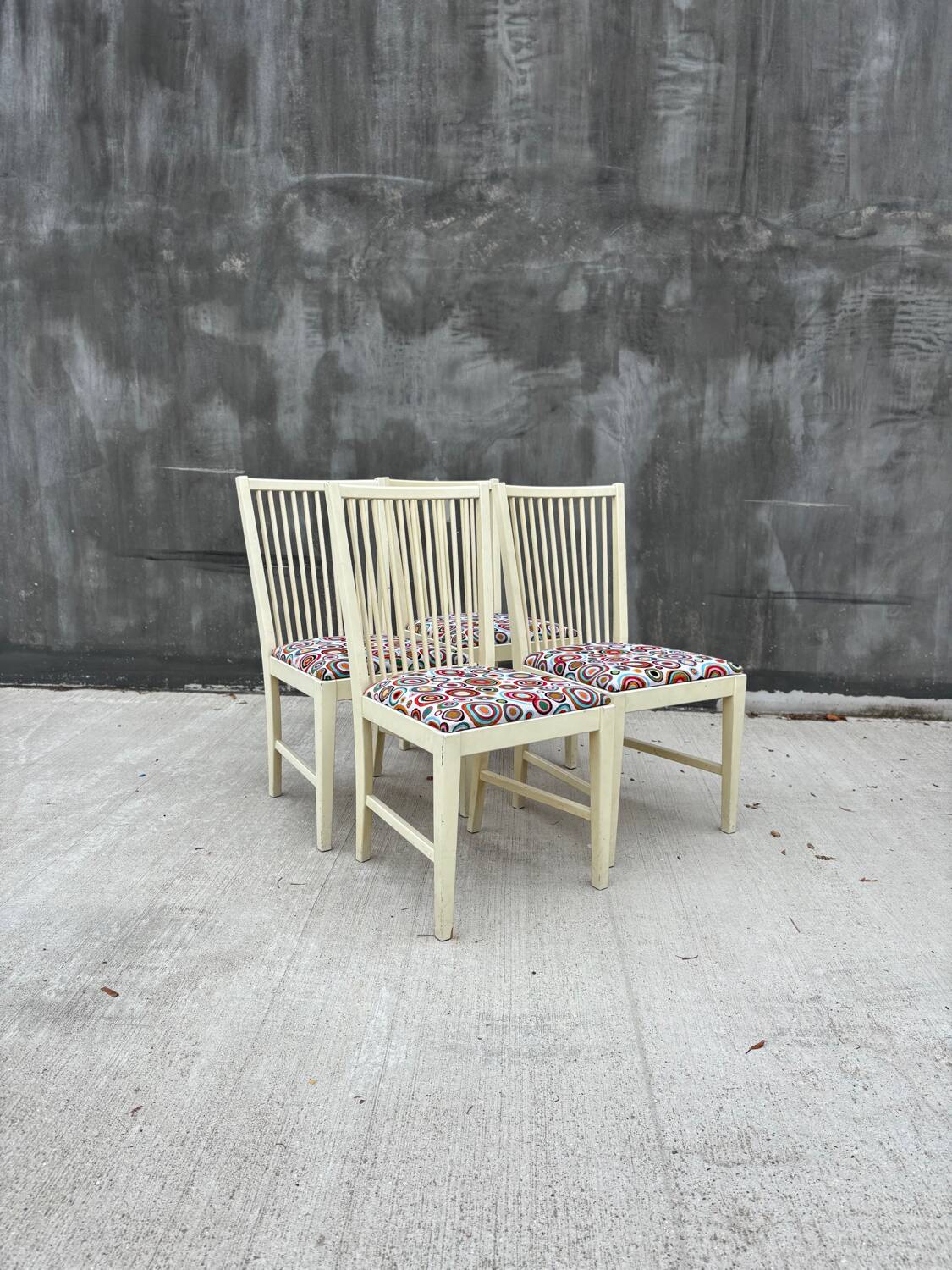 Ensemble de 4 chaises design scandinave – Karin Mobring & Tomás Jeline