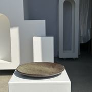 Plat en céramique vert indonésien D:26,5