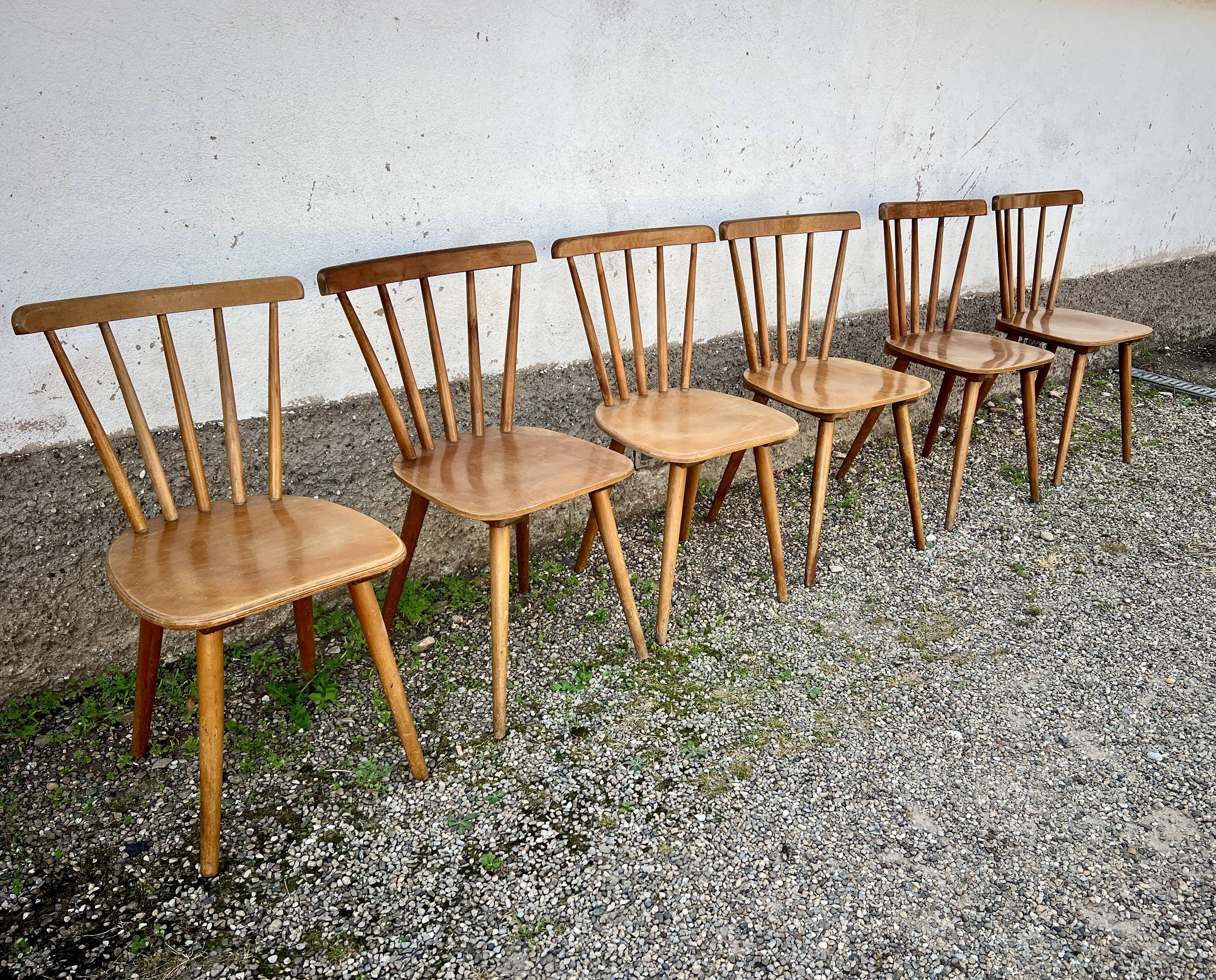 Set of 6 vintage bistro chairs – Warm stained wood – Compass legs