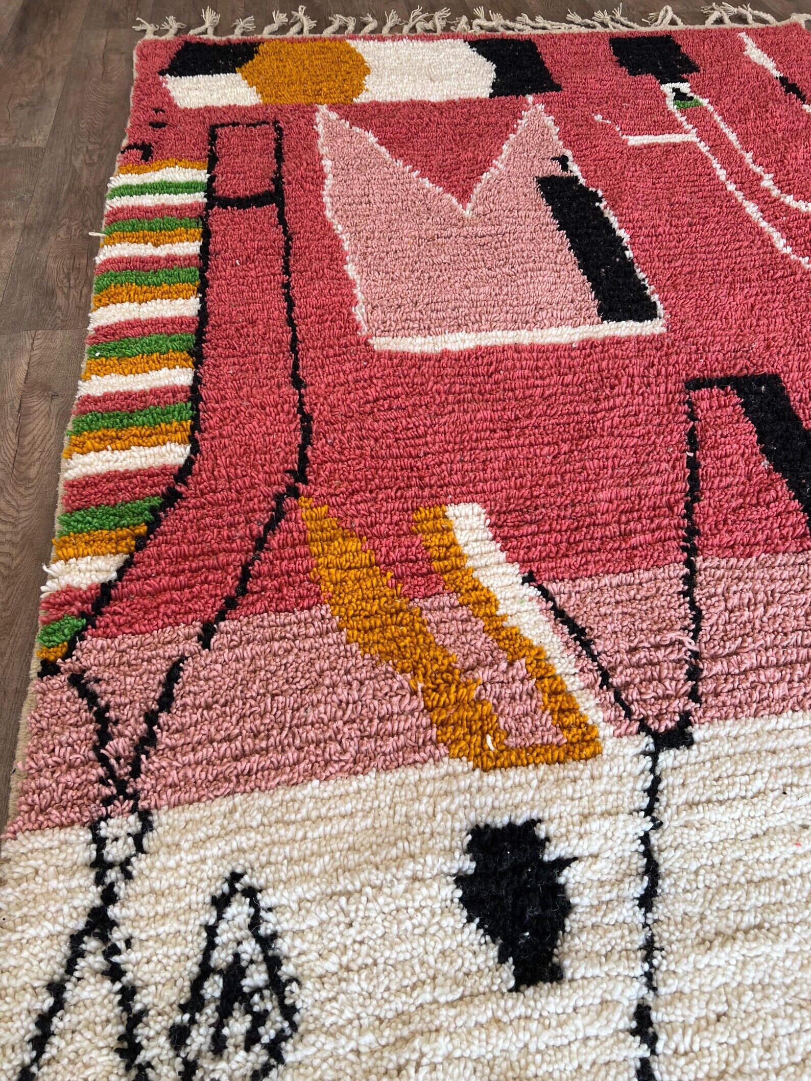 Handmade Berber Moroccan rug 200cm/300cm