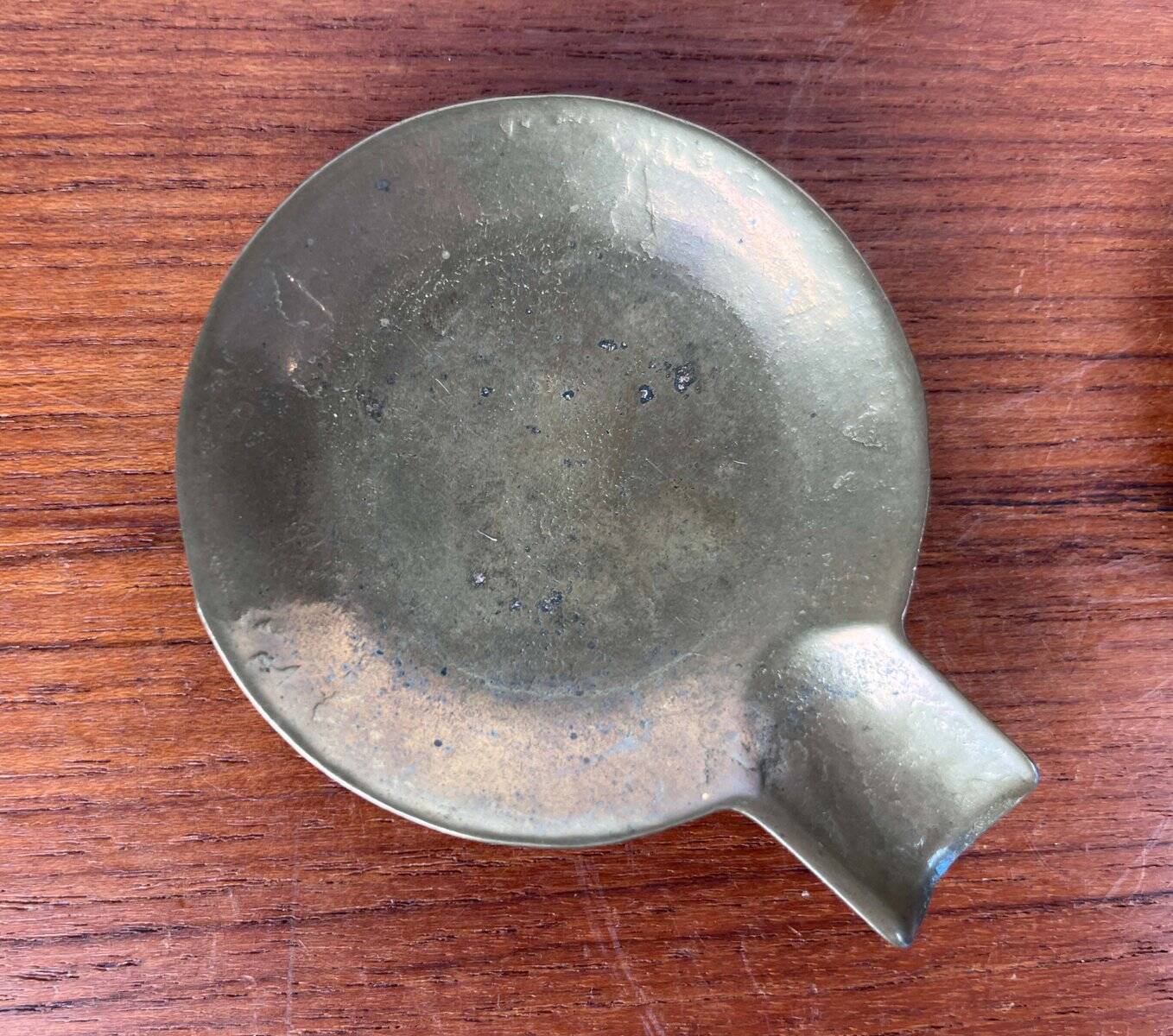 Stackable Austrian brass ashtrays in mid-century style, 1960, set of 5.