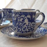 5 tea cups and fine porcelain saucers from Japan