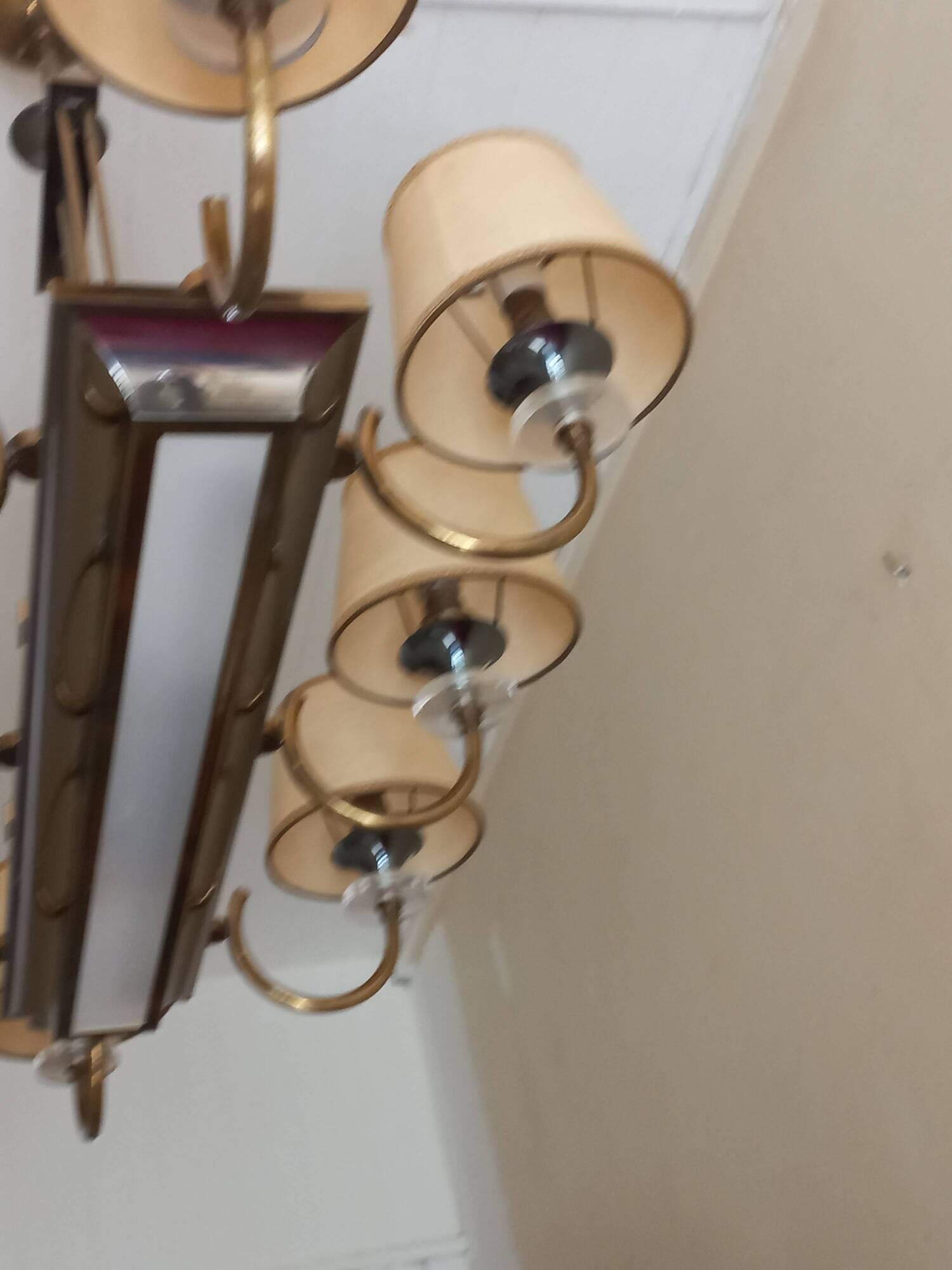 Vintage chandelier in gilded brass, chromed metal and plexiglass from the 1950s