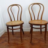 Pair of chairs bistro Thonet No.18 circa 1920