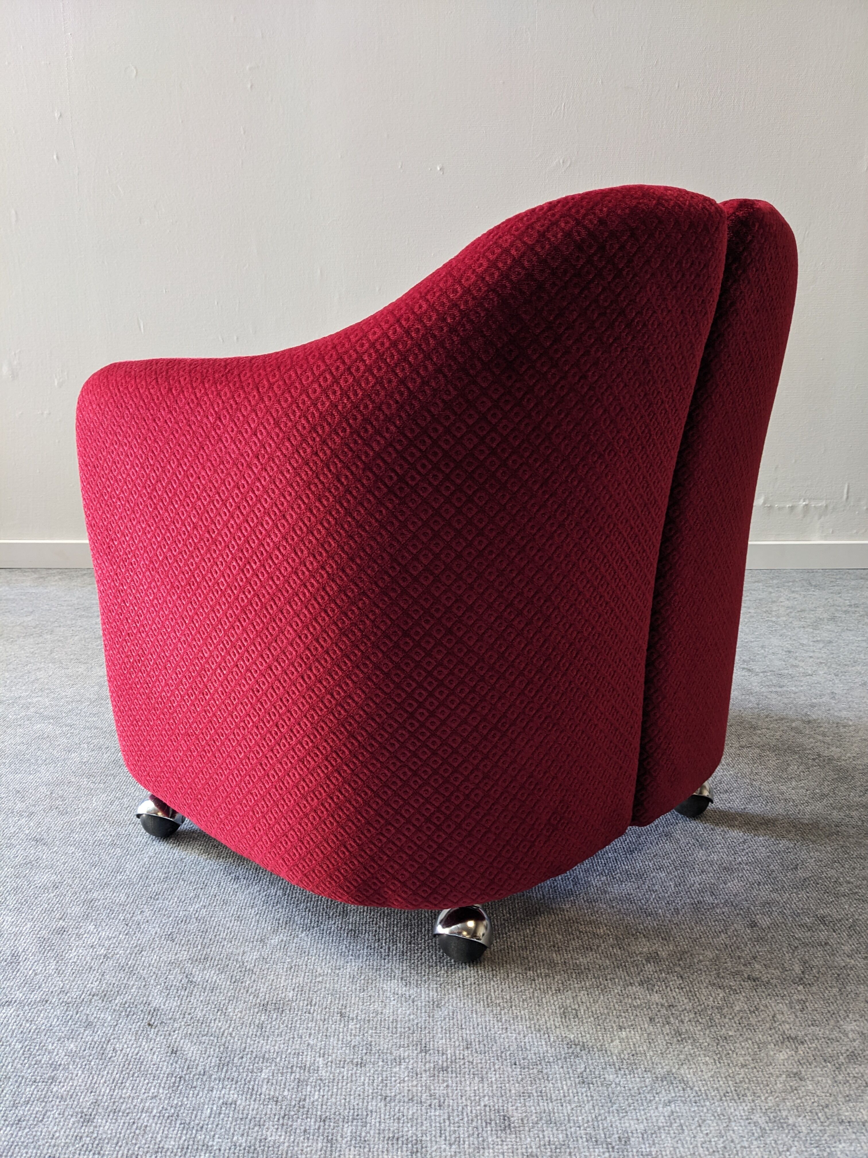 Italian armchair from the 60s/70s by Eugenio Gerli for Tecno
