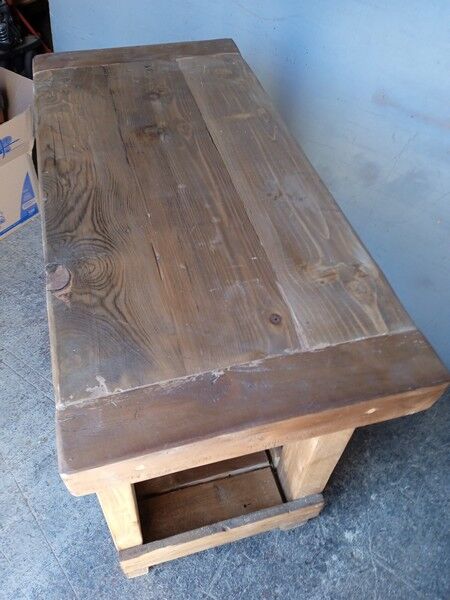 Solid wood worktable