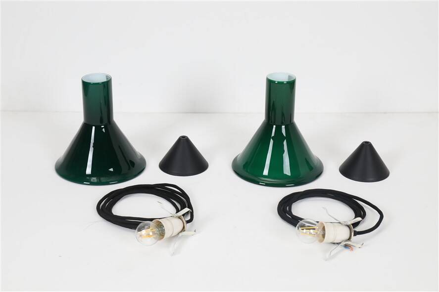 2 suspensions “Mini P&T" en verre vert Holmegaard Michael Bang, années 1970