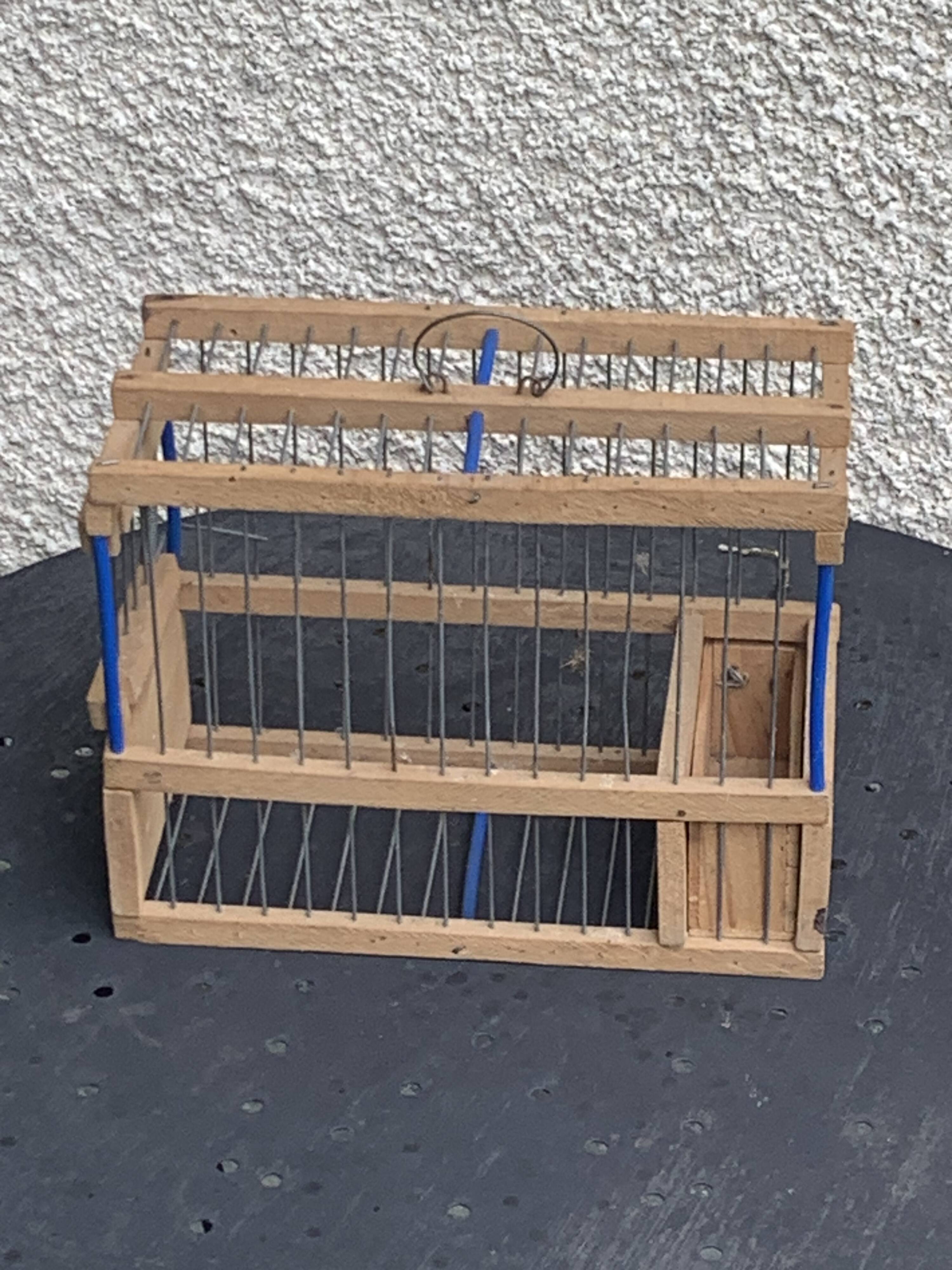 Cage à oiseau vintage en métal et bois