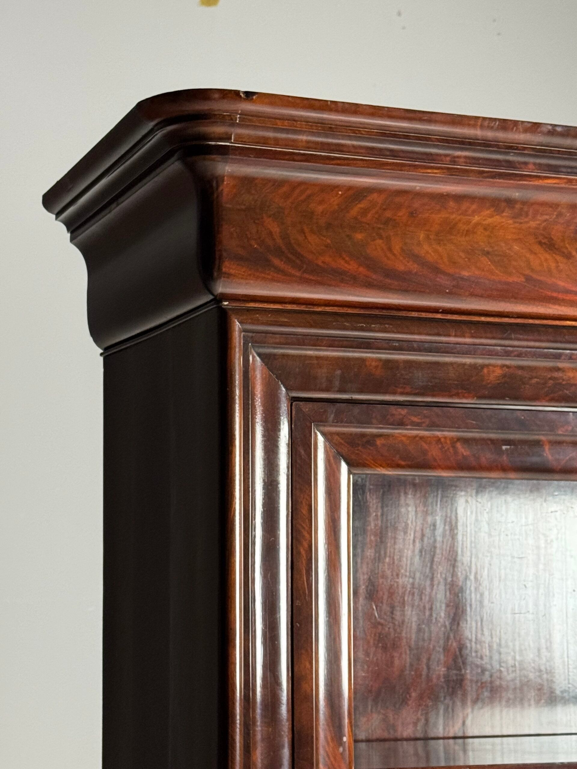 Vitrine Biedermeier 1850