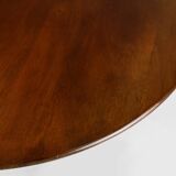 Table ronde à plateau basculant anglaise du XXe siècle en bois de cerisier, Royaume-Uni