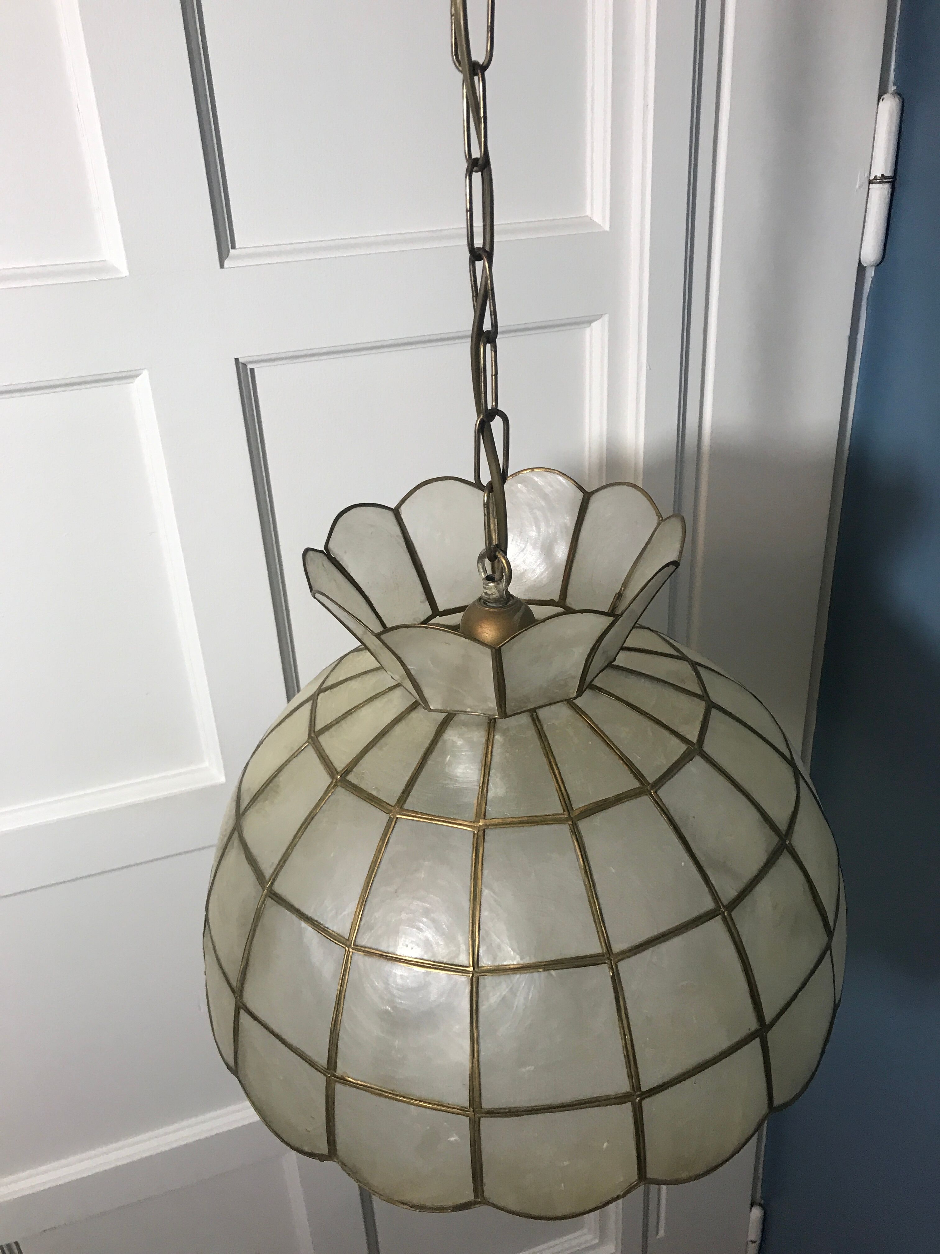 Suspension in mother-of-pearl and brass, 1960 / 70