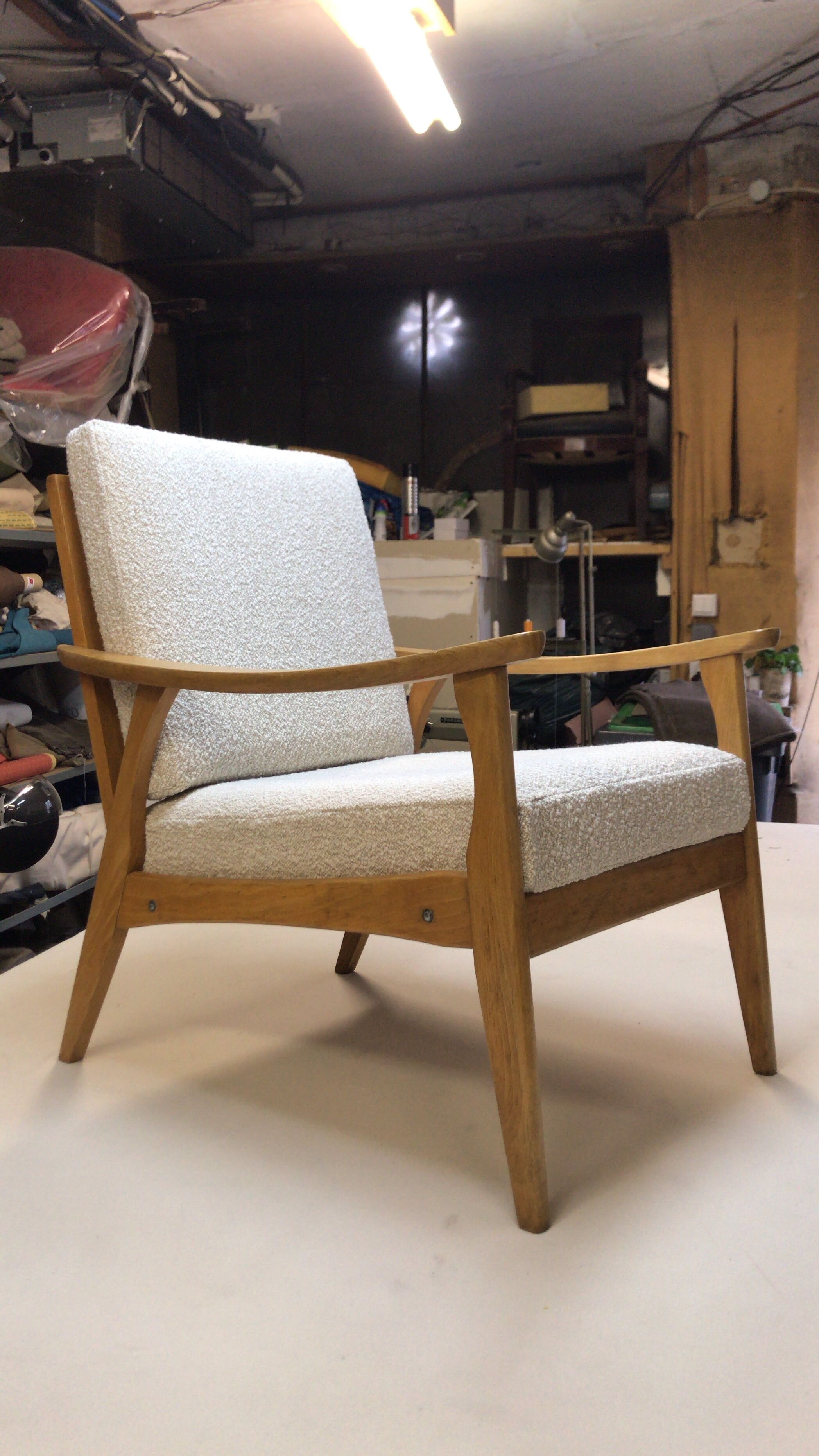 E-300 Thonet armchair