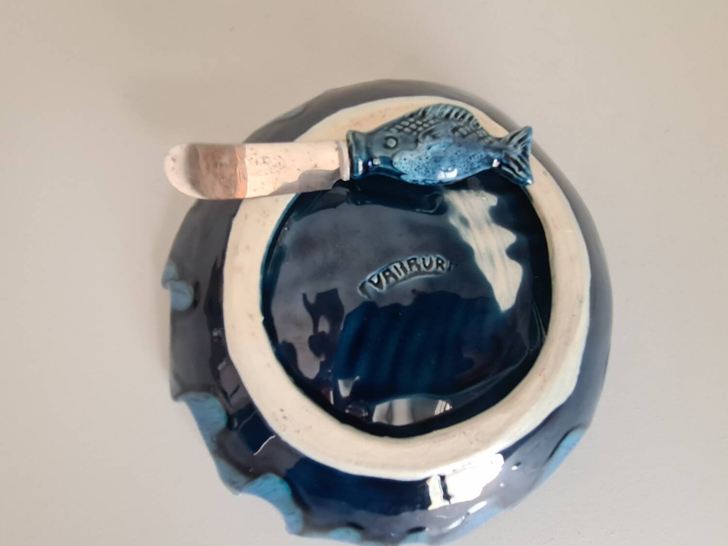 Ceramic butter dish signed Vallauris fish decor and its knife / fish / ceramic / 1960 / French riviera / Mid-Century / 20th
