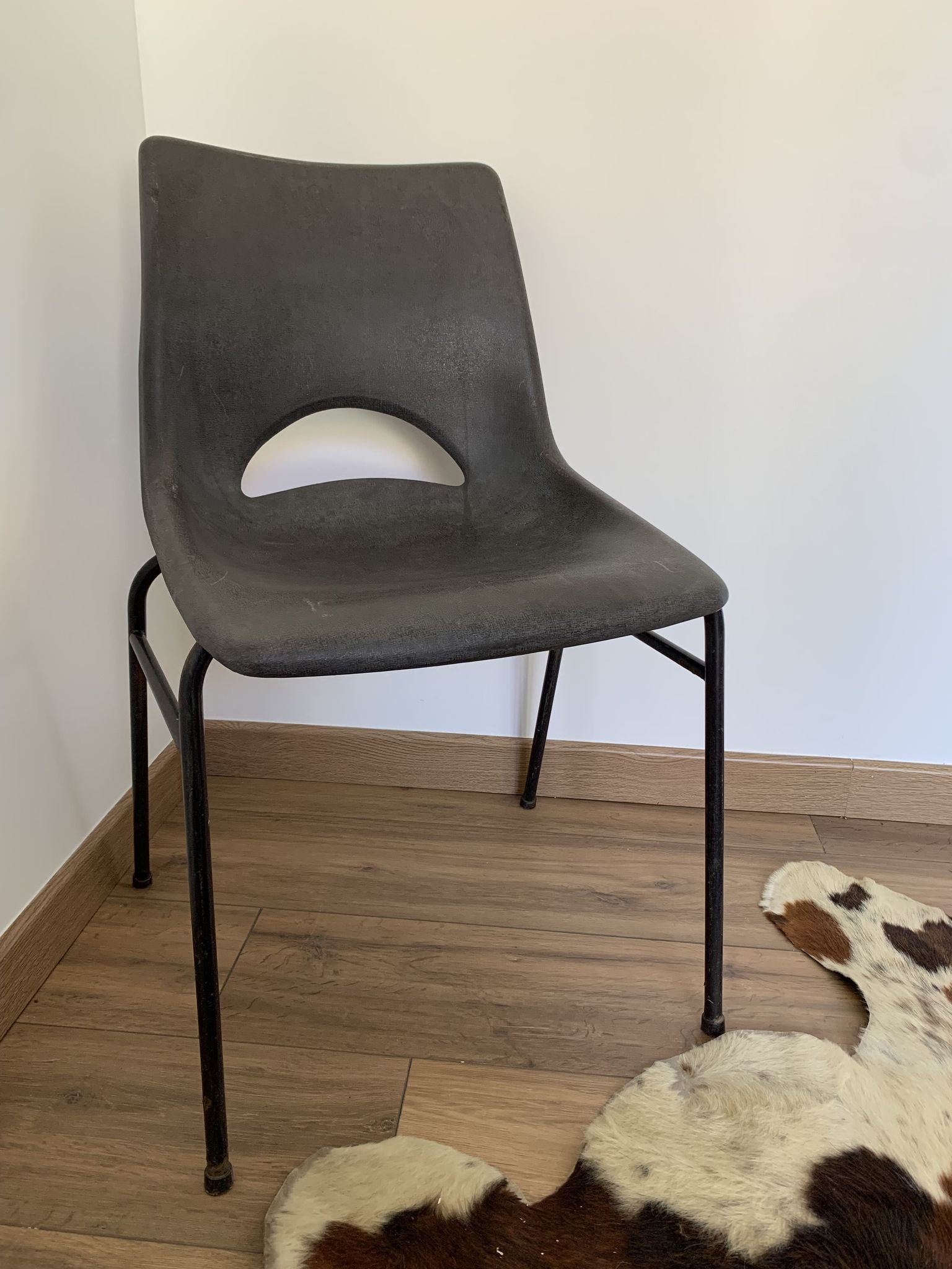 Chaise coque plastique marque Sitting