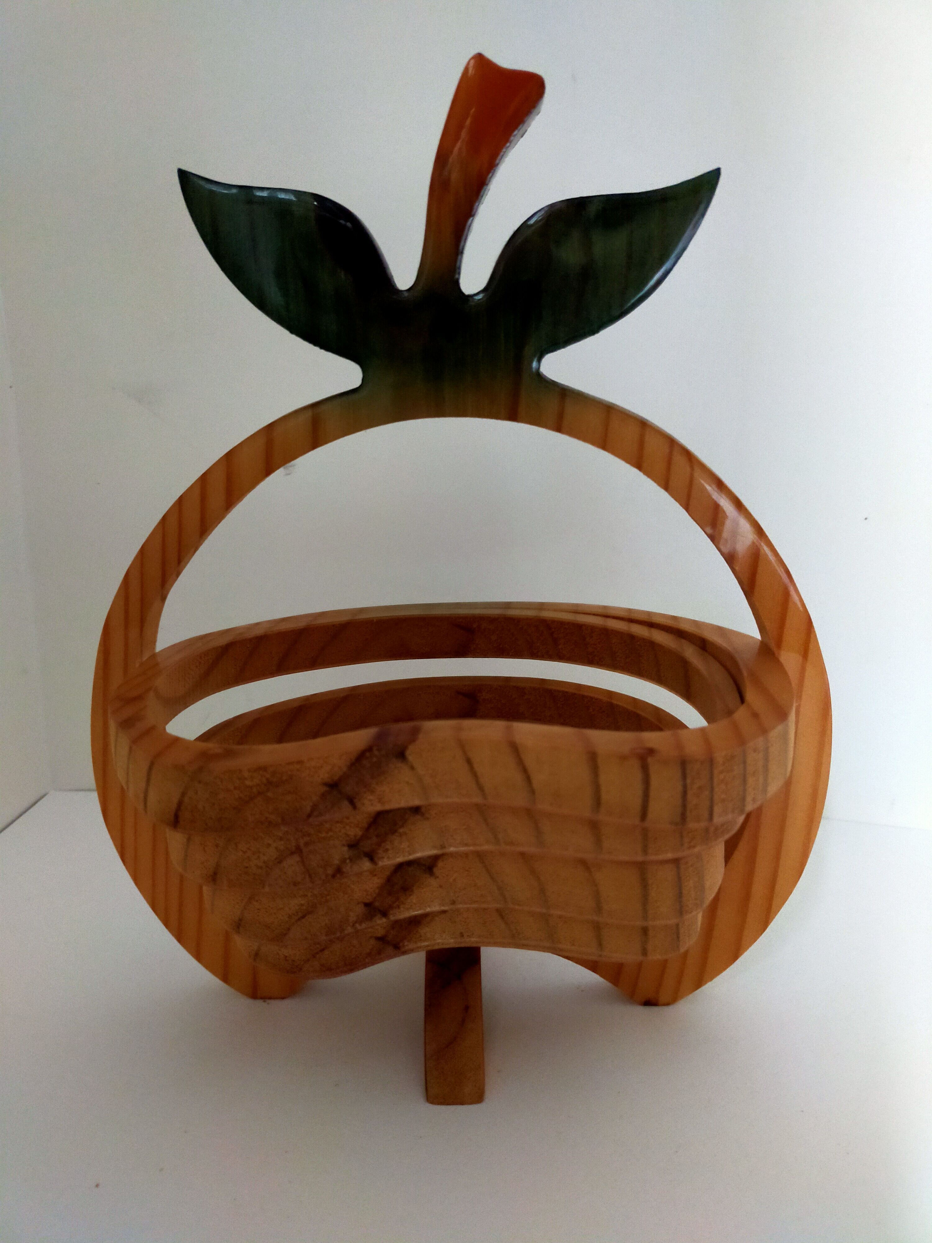 Equinoccio fruit basket in foldable wood from the 70s